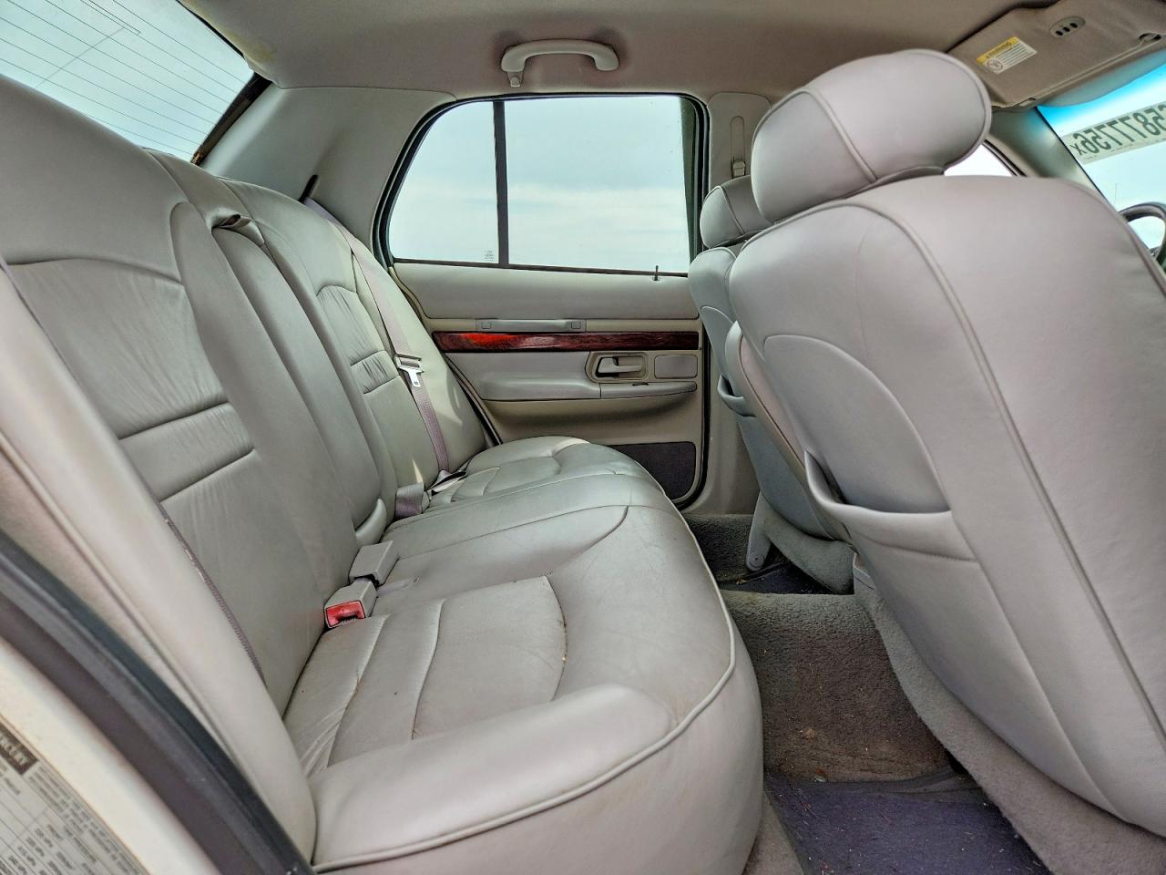 2001 Mercury Grand Marquis Ls White vin: 2MEFM75W41X620999