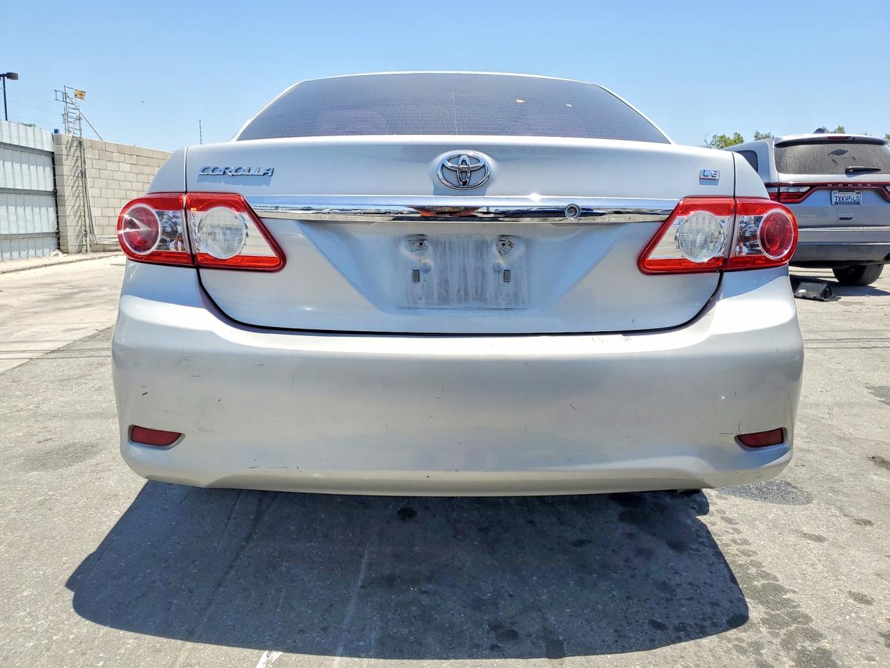 2011 Toyota Corolla Le Silver vin: 2T1BU4EE0BC587916