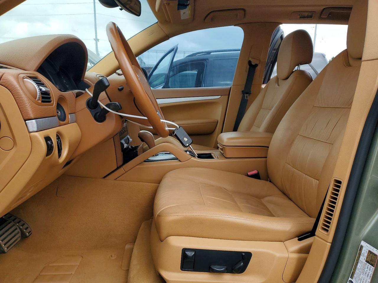 2010 Porsche Cayenne Green vin: WP1AA2APXALA06511