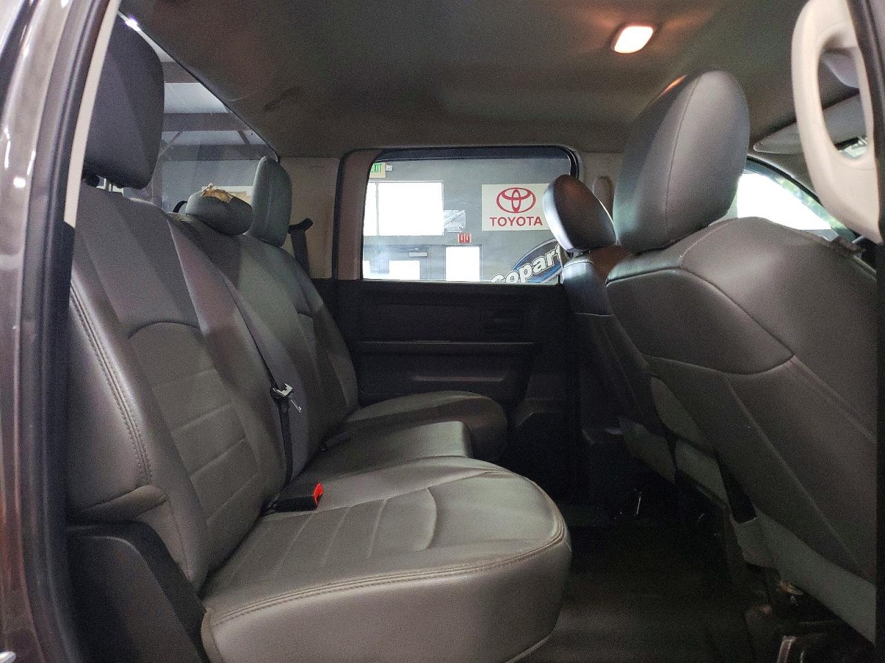 2014 Ram 2500 St Серый vin: 3C6UR5HL9EG279218