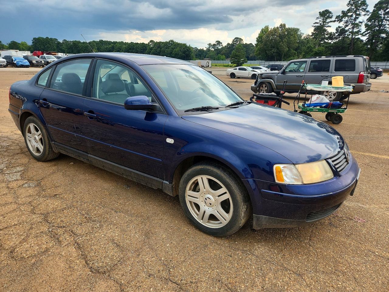2001 Volkswagen Passat Glx Blue vin: WVWBH63B81P028526
