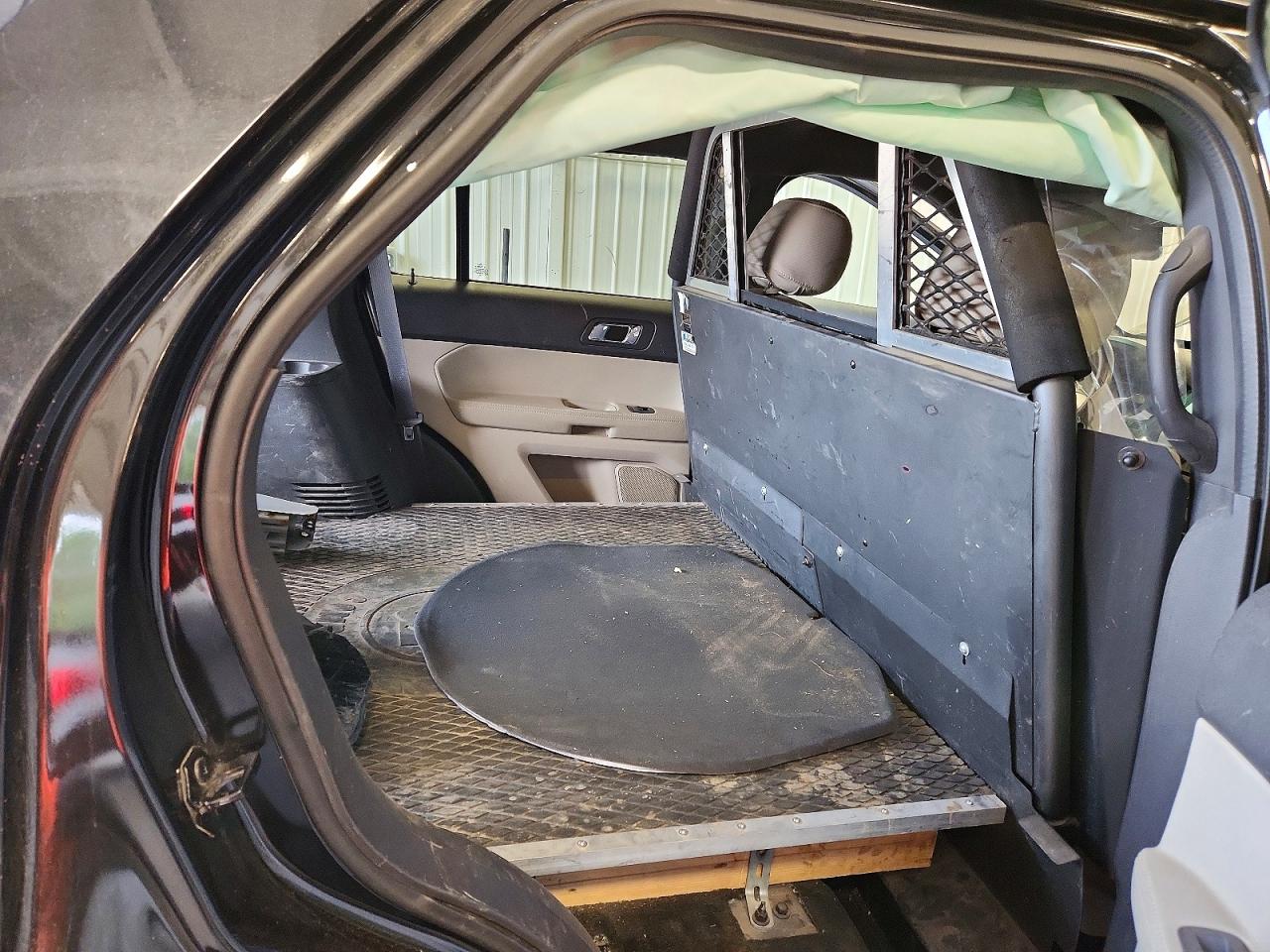 2015 Ford Explorer Черный vin: 1FM5K8B87FGA71693