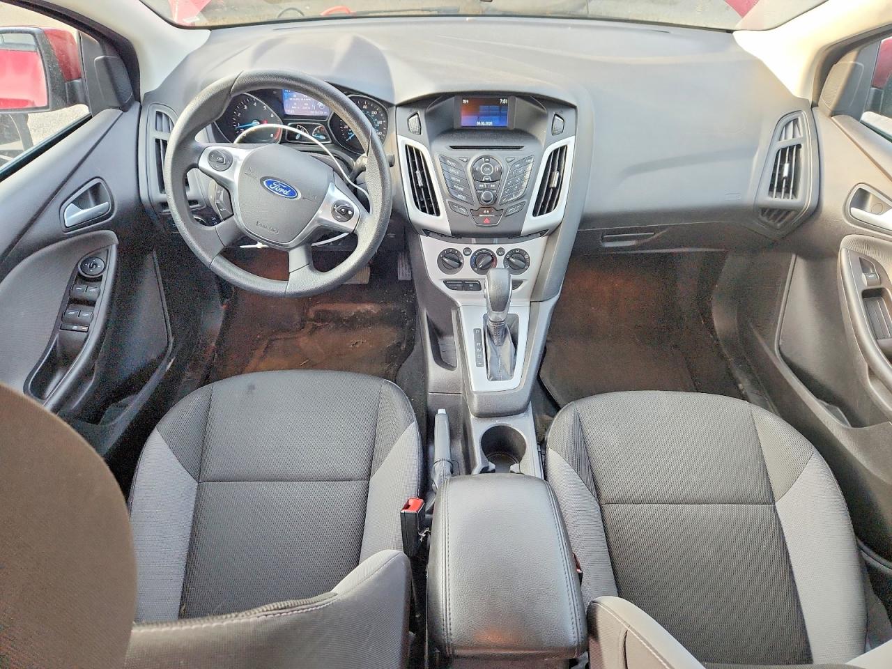 2014 Ford Focus Se Красный vin: 1FADP3F29EL439460
