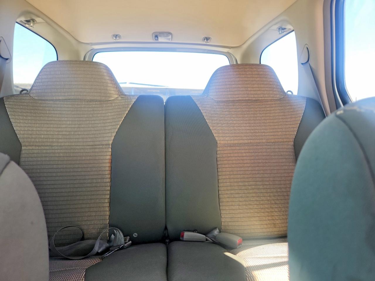 2003 Nissan Xterra Xe-v6 Silver vin: 5N1ED28Y73C648028