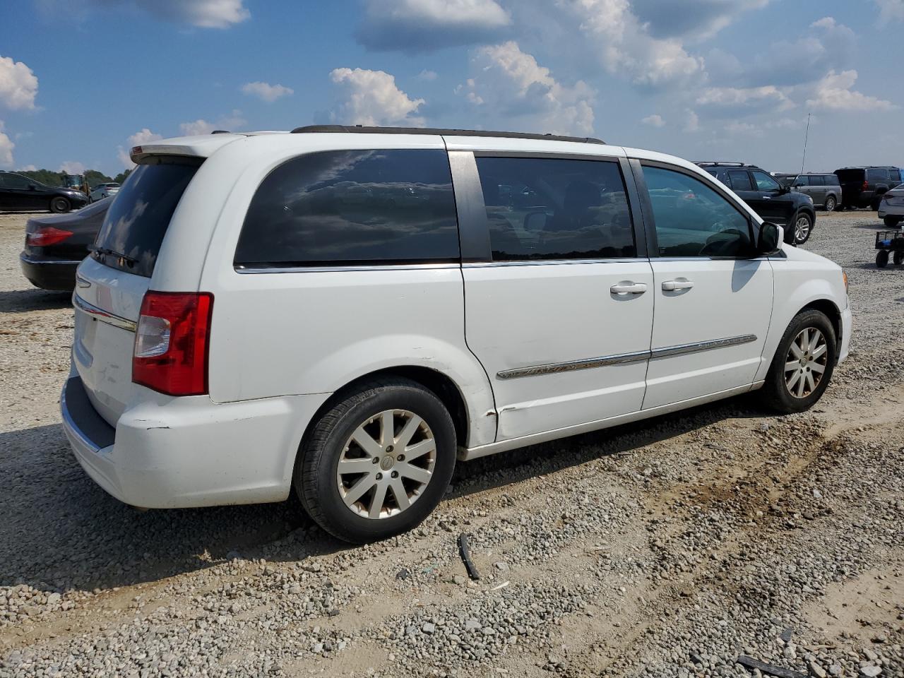 2014 Chrysler Town & Country Touring White vin: 2C4RC1BG1ER295234