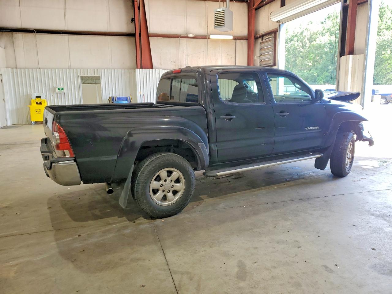 2010 Toyota Tacoma Double Cab Prerunner Black vin: 3TMJU4GNXAM095702