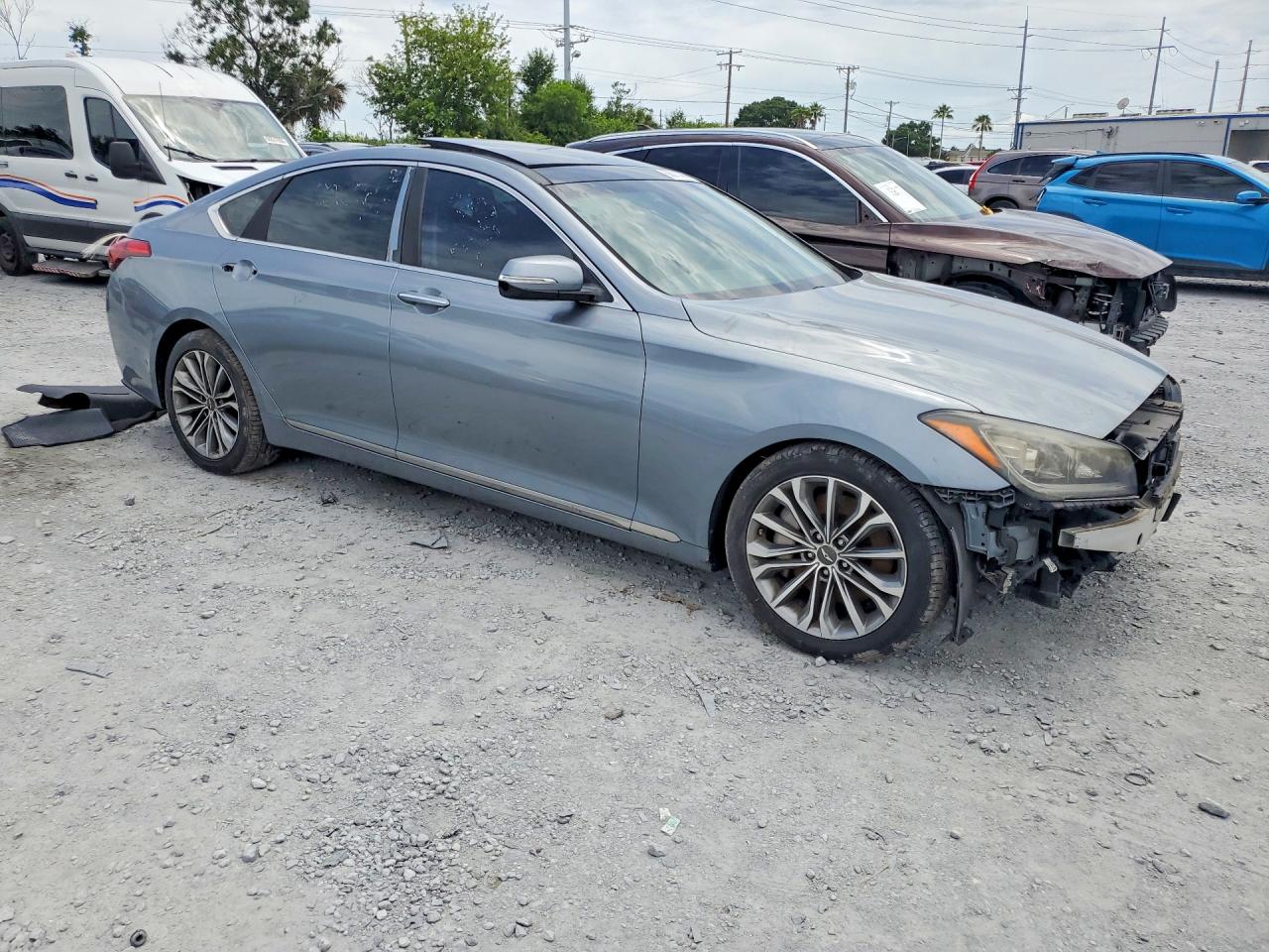 2015 Hyundai Genesis 3.8l Серый vin: KMHGN4JE7FU047671