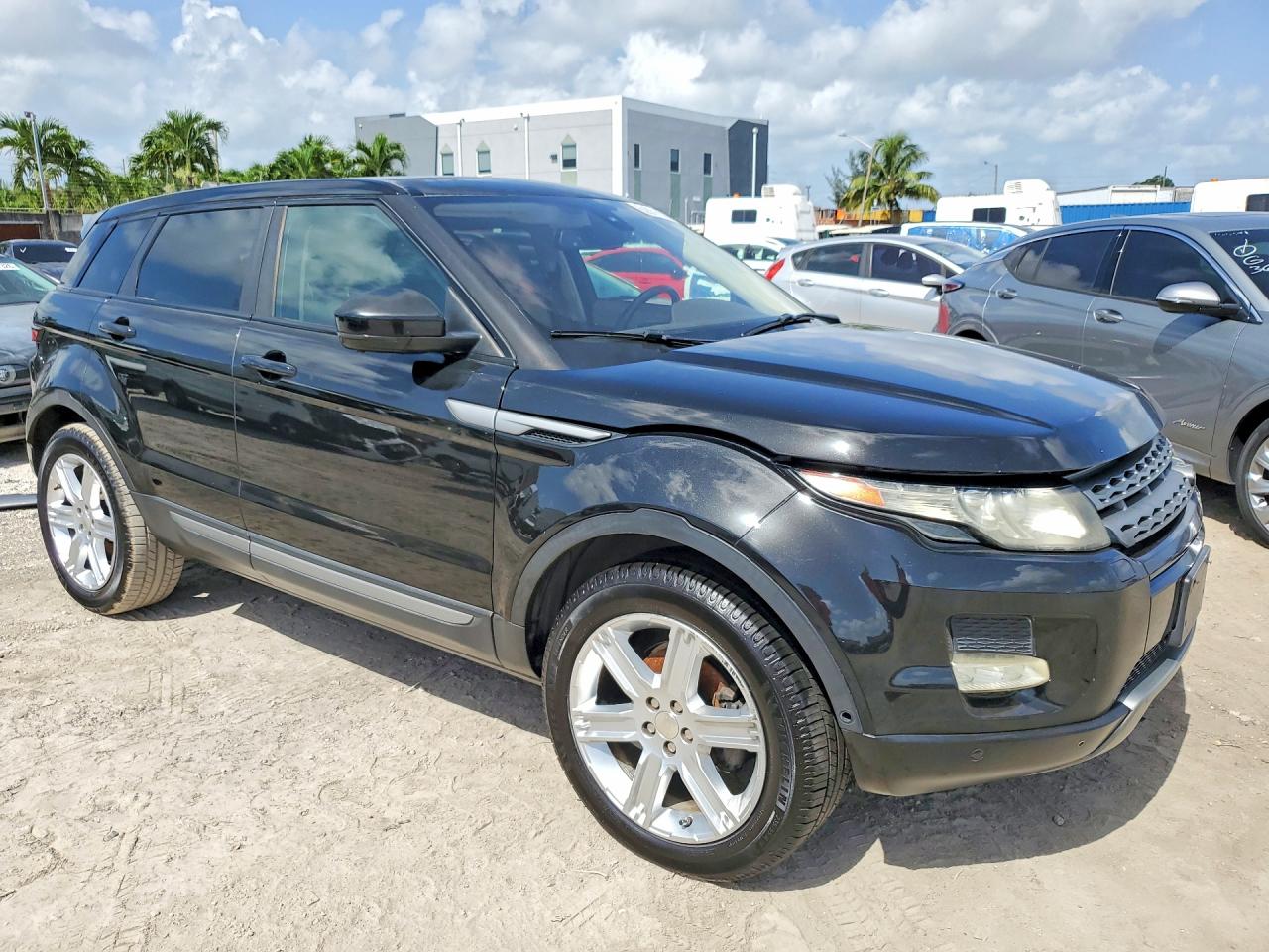 2015 Land Rover Range Rover Evoque Pure Premium Черный vin: SALVR2BG2FH992968