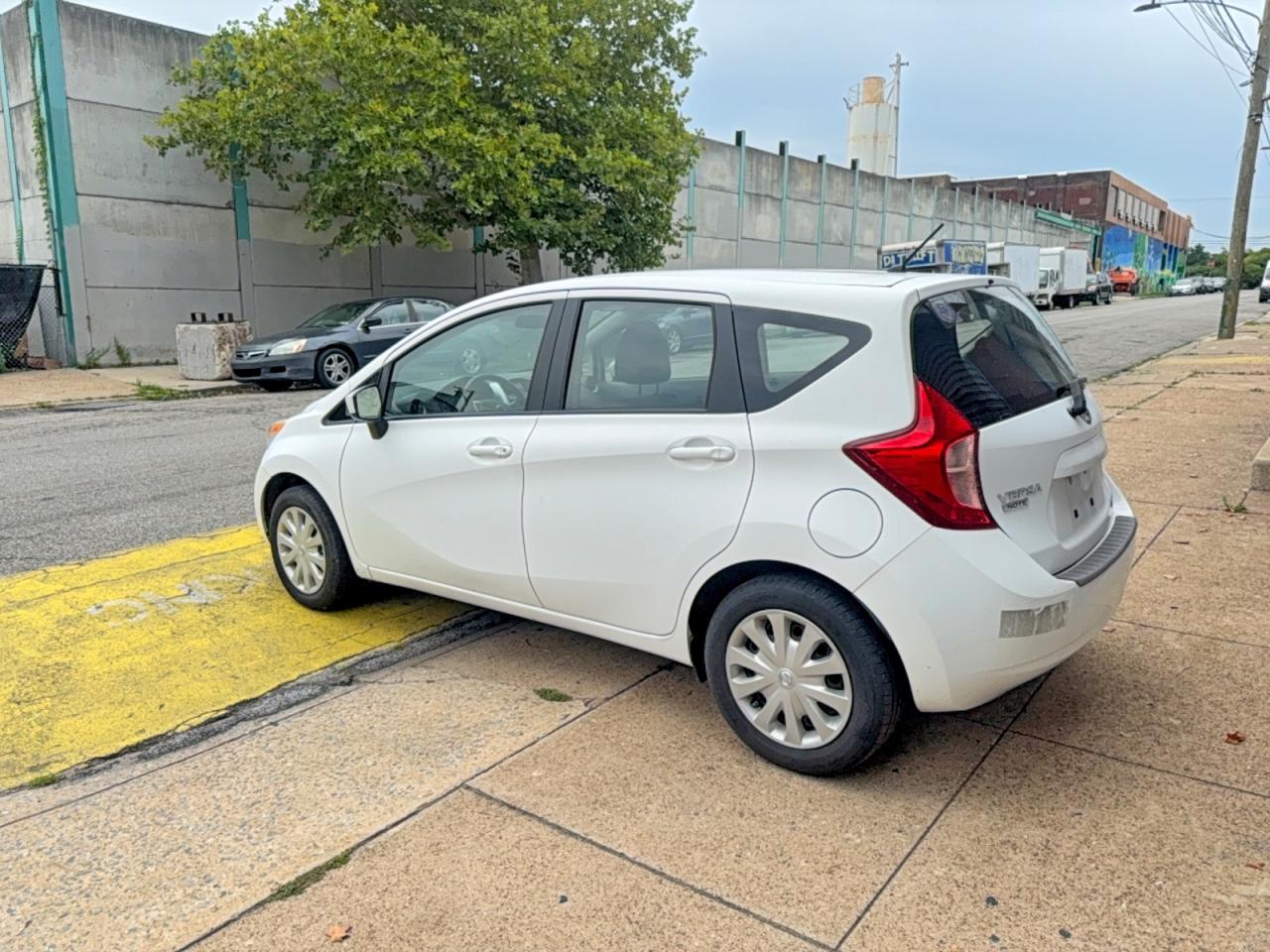 2015 Nissan Versa Note Sv White vin: 3N1CE2CP4FL440790