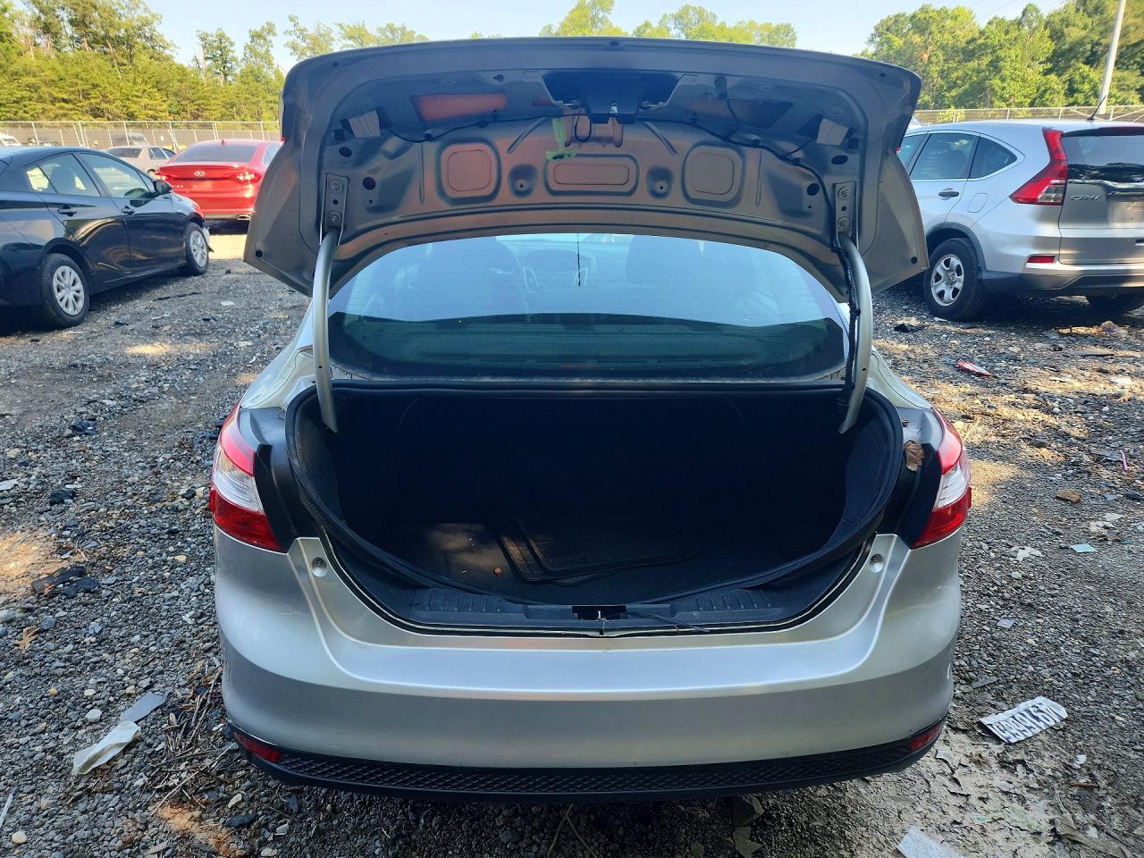 2014 Ford Focus Se Gray vin: 1FADP3F20EL259817