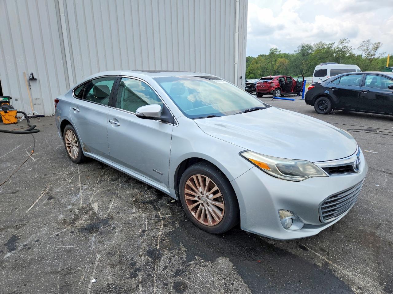 2014 Toyota Avalon Hybrid Xle Touring Silver vin: 4T1BD1EBXEU020216