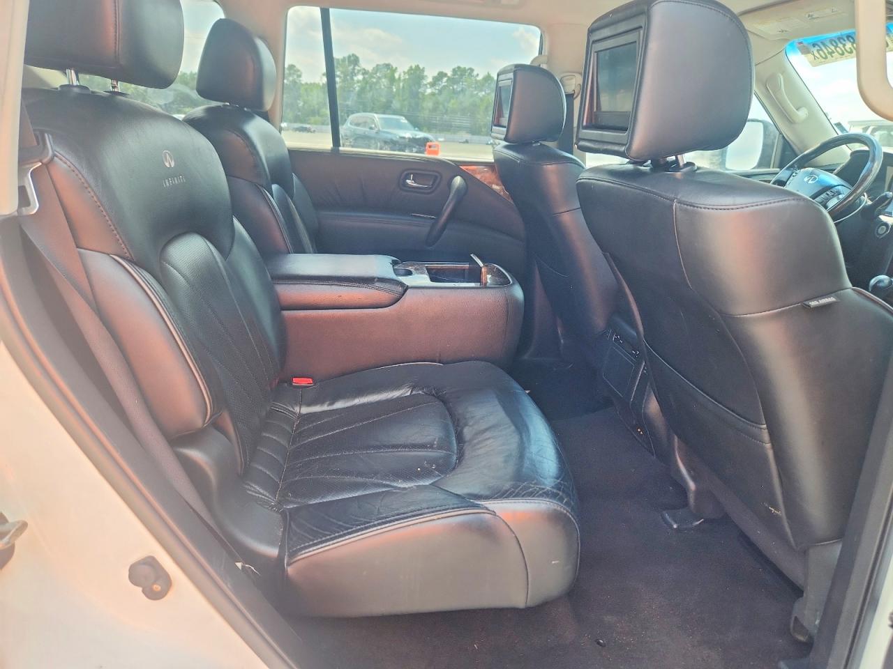2011 Infiniti Qx56 Base White vin: JN8AZ2NF7B9501439