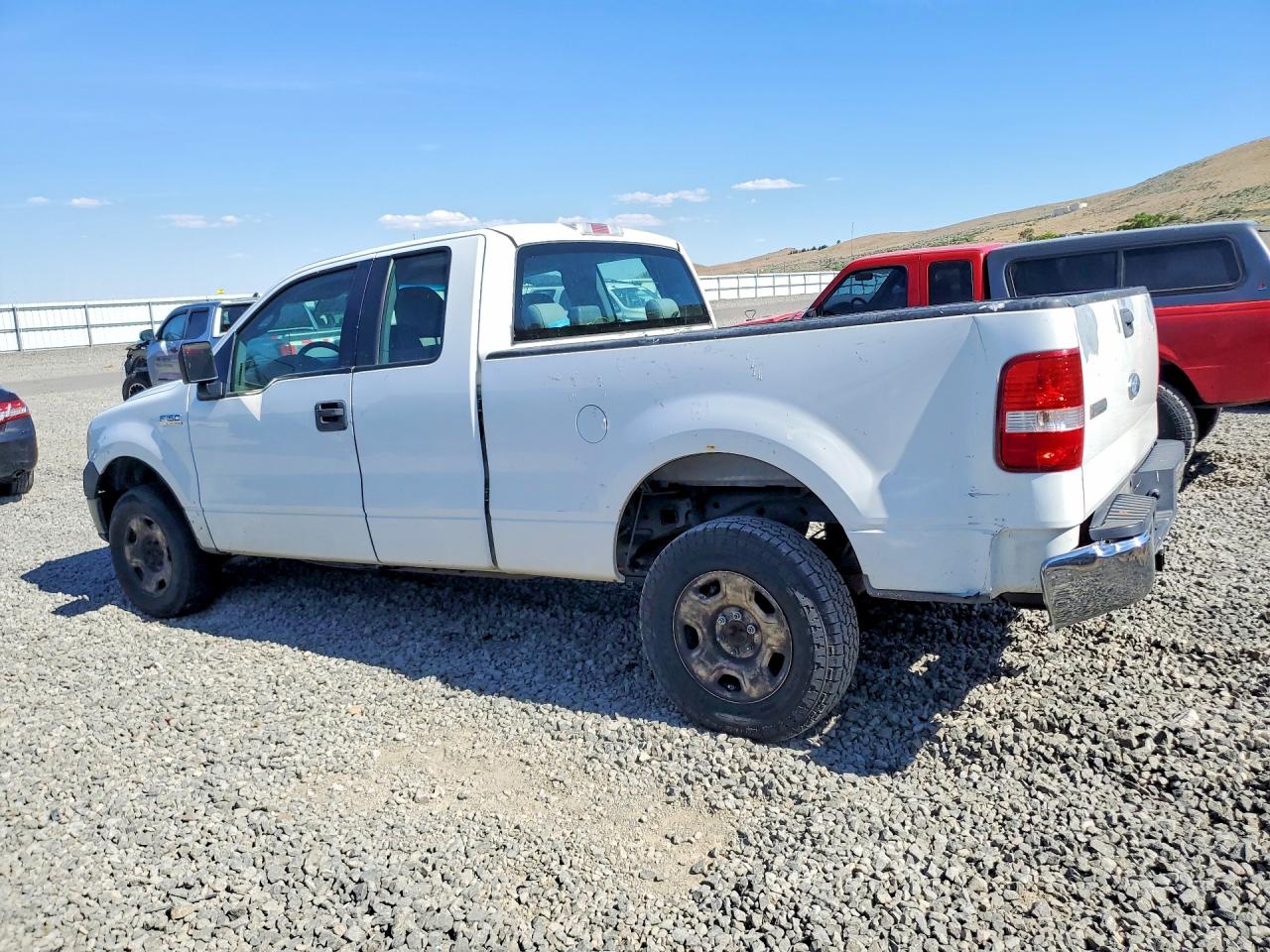 2006 Ford F150 White vin: 1FTPX14V46KD05827