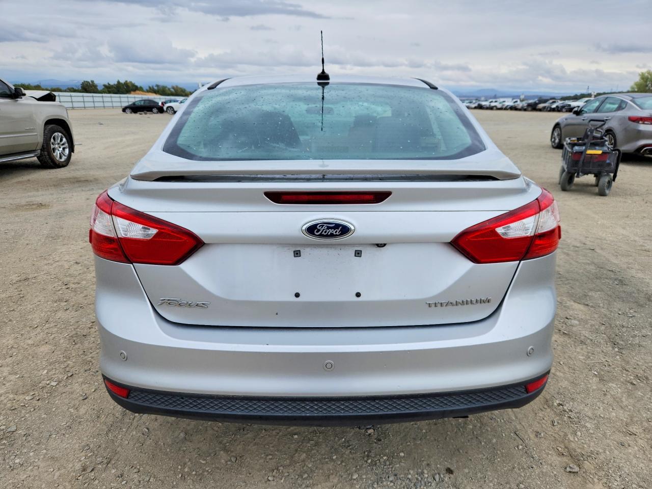 2013 Ford Focus Titanium Silver vin: 1FADP3J25DL249340