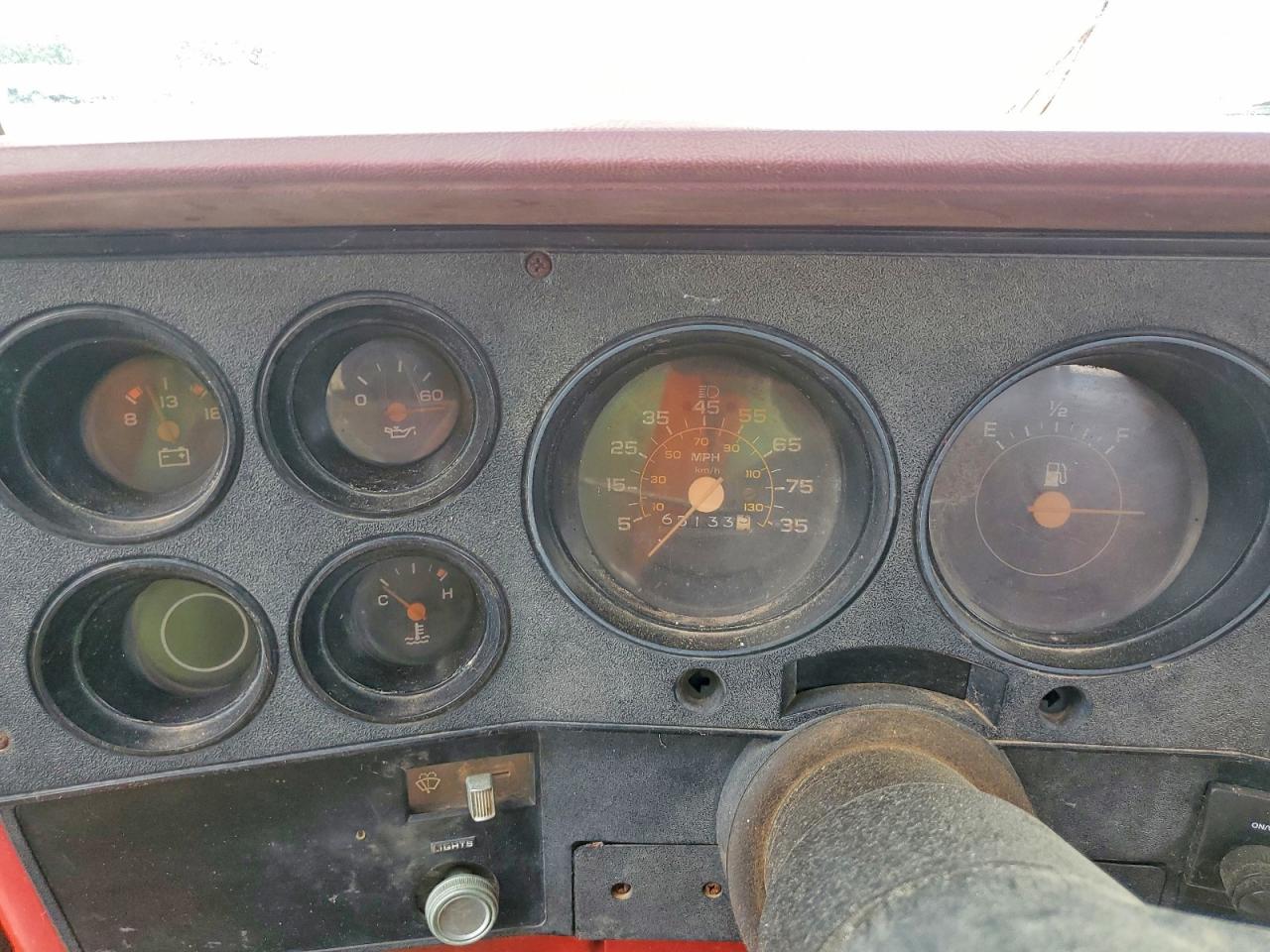 1982 Chevrolet C20 Красный vin: 1GCGC24M6CS186036
