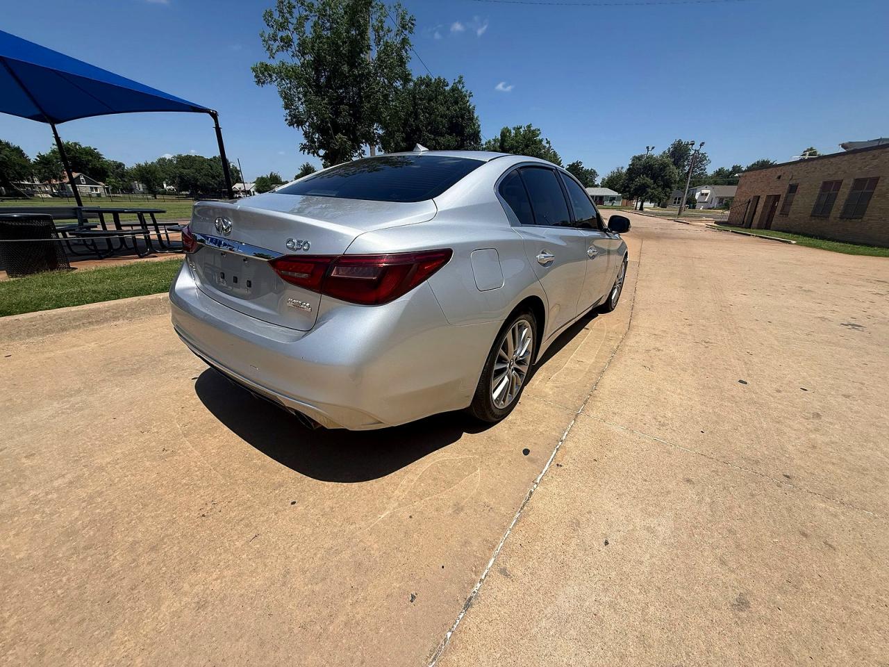 2018 Infiniti Q50 3.0t Luxe Silver vin: JN1EV7AR4JM440734
