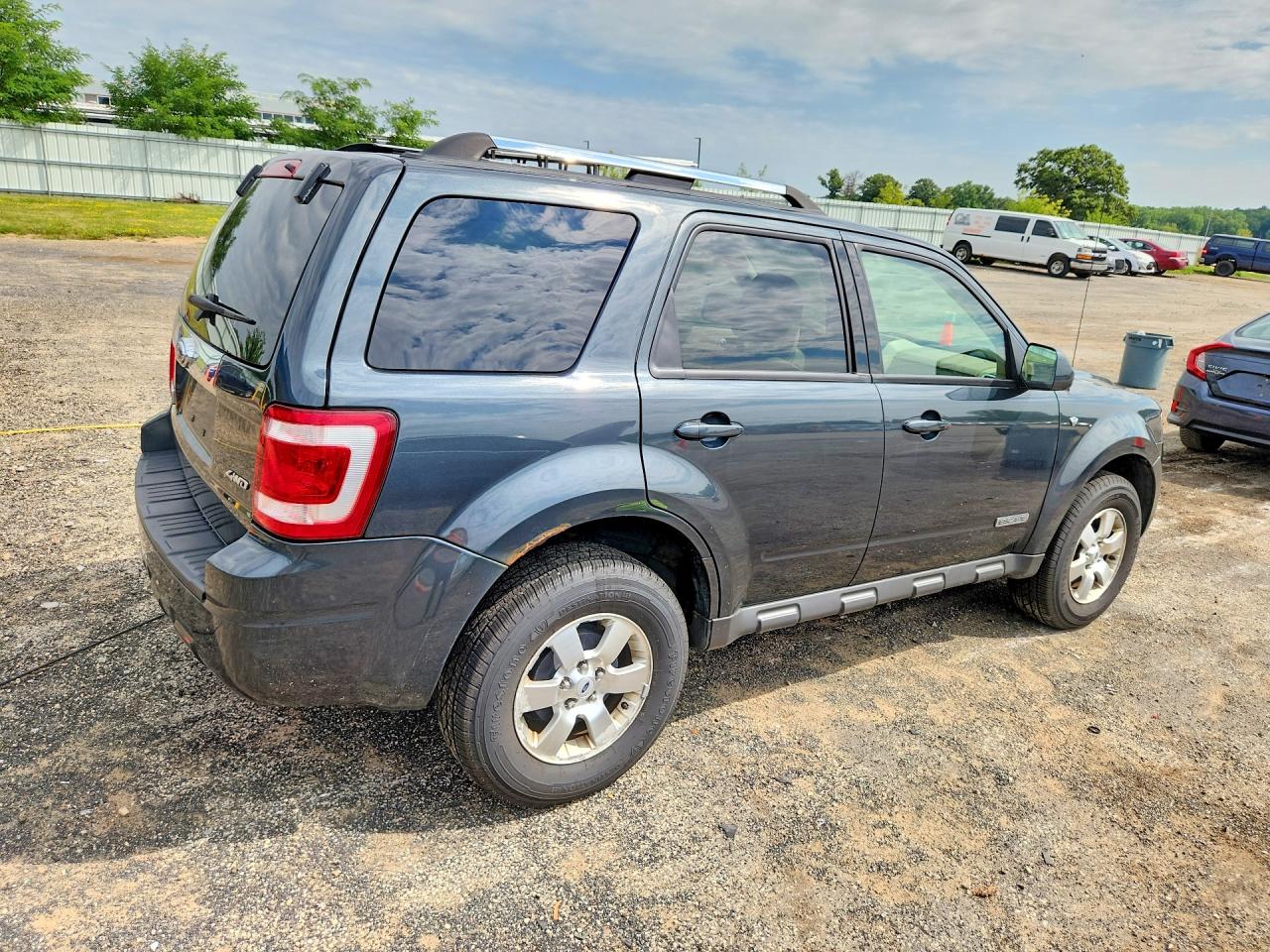 2008 Ford Escape Limited Silver vin: 1FMCU94198KE52758