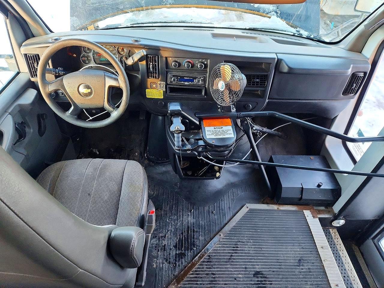 2010 Chev Express Cutaway G3500 Желтый vin: 1GB6G2AG0A1165267