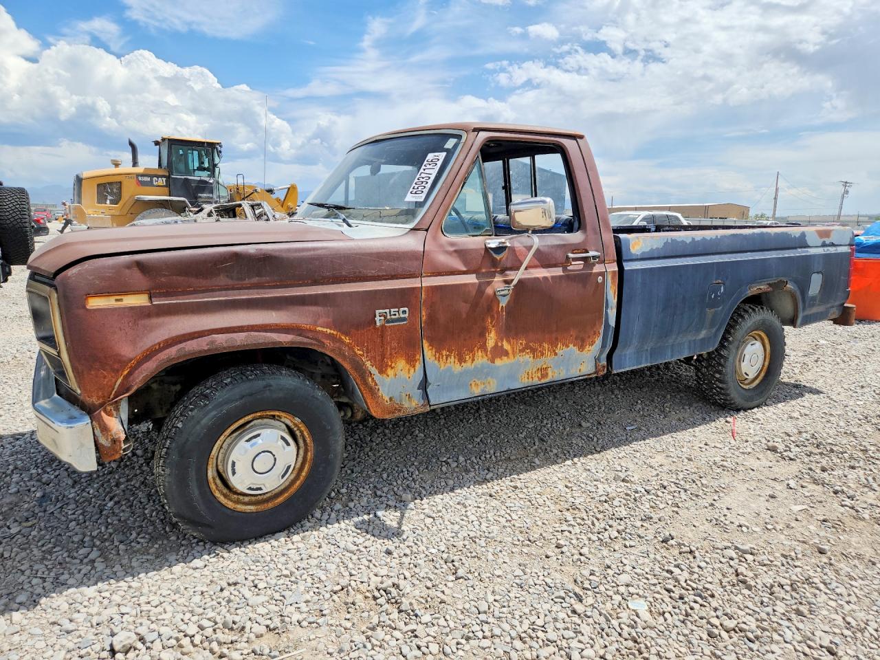 1986 Ford F150 Two Tone vin: 1FTCF15N3GPA03725
