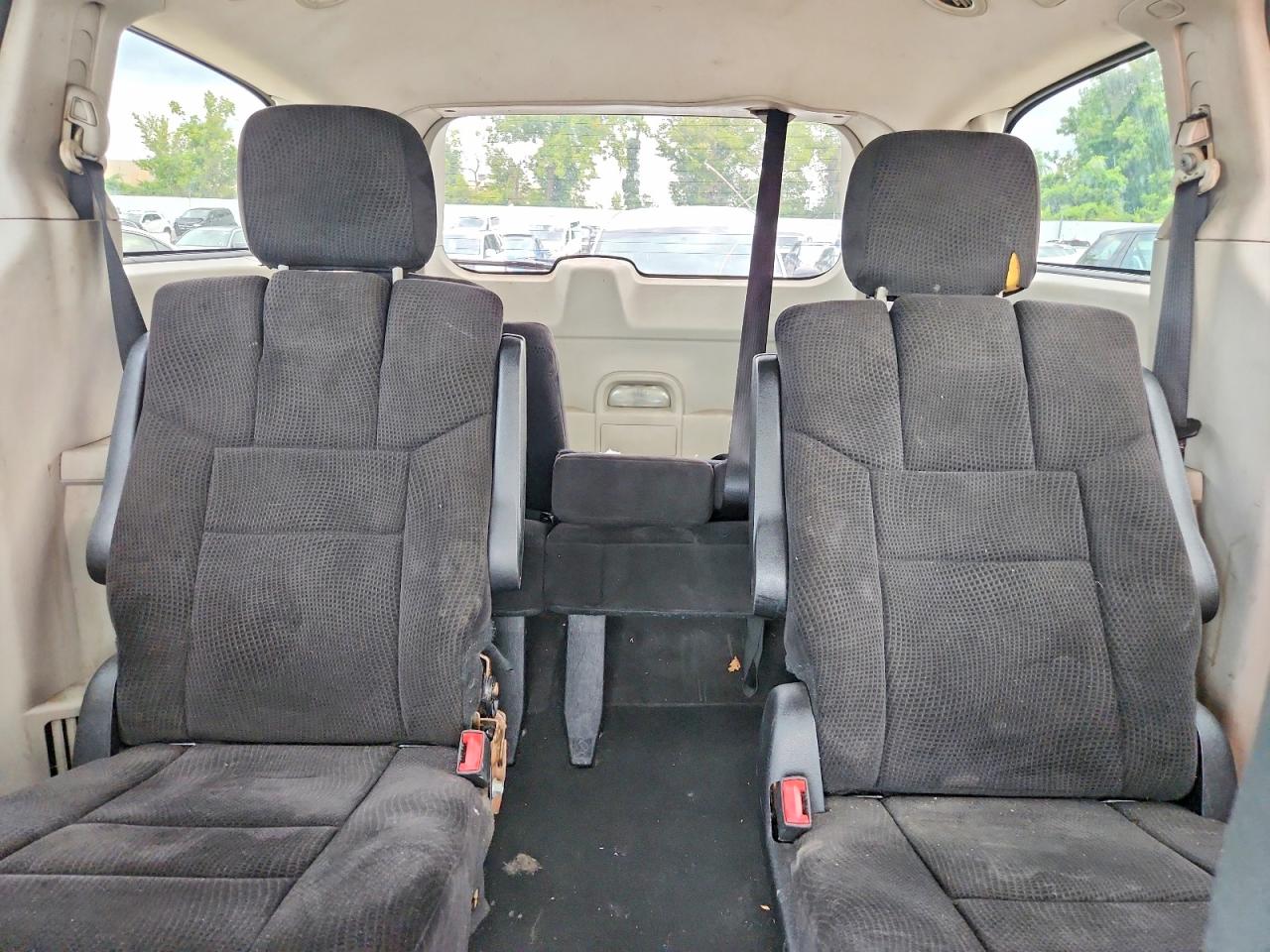 2013 Dodge Grand Caravan Se White vin: 2C4RDGBG8DR752832