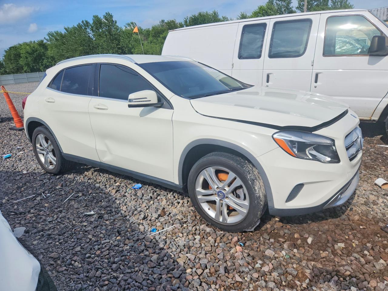 2015 Mercedes-benz Gla 250 Белый vin: WDCTG4EB4FJ169977