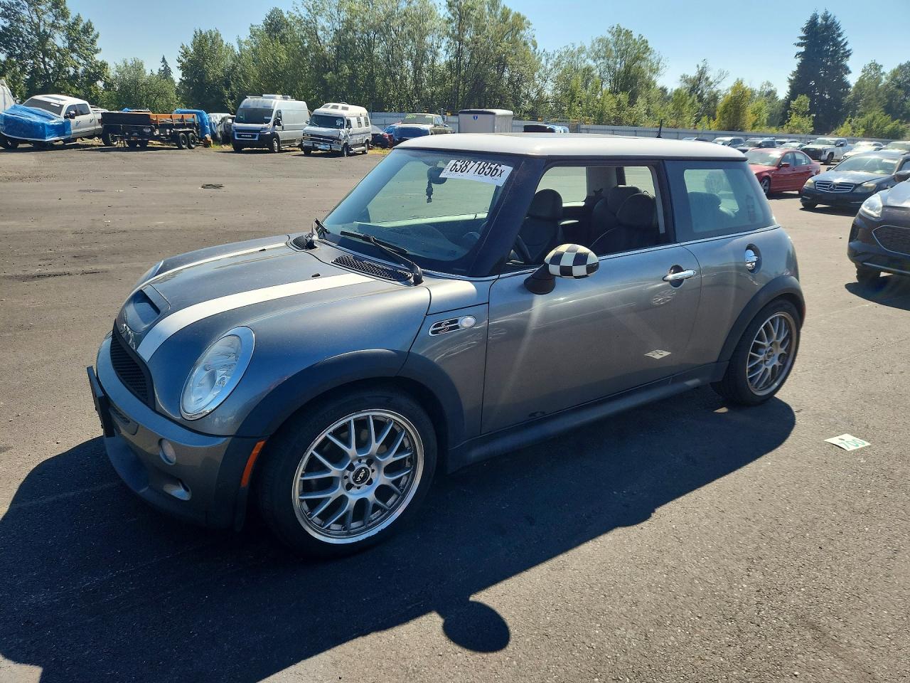 2004 Mini Cooper S Gray vin: WMWRE33494TD85071