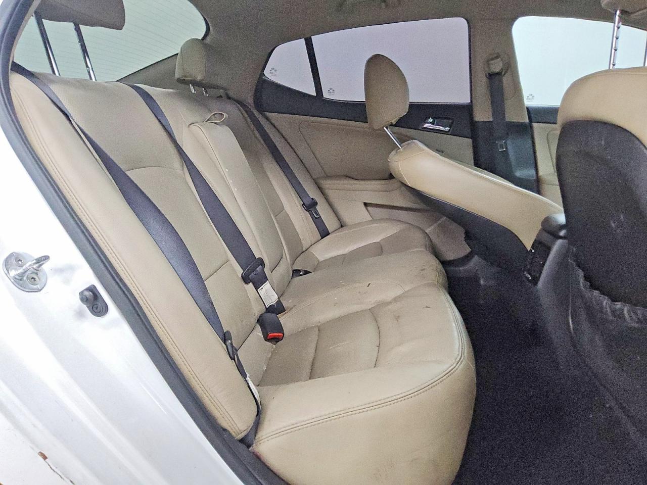 2012 Kia Optima Ex White vin: 5XXGN4A78CG007994