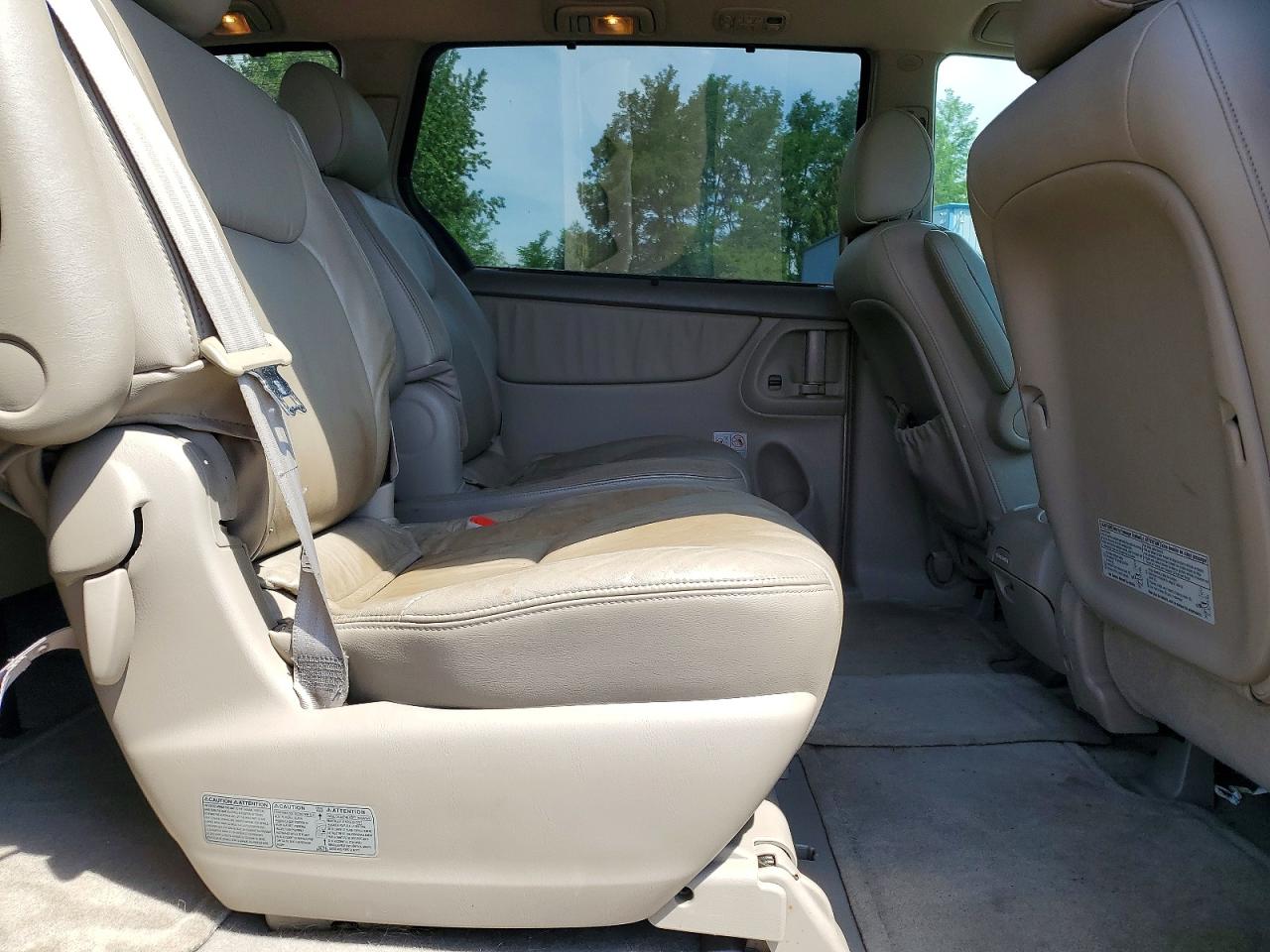 2004 Toyota Sienna Xle Limited 7 Passenger Beige vin: 5TDZA22C64S165349