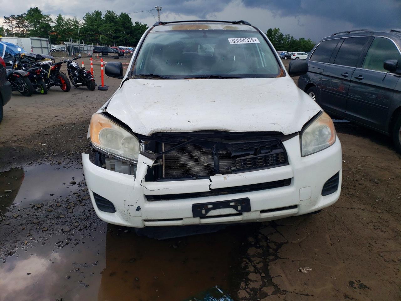 2012 Toyota Rav4 Base White vin: 2T3BF4DV9CW197965