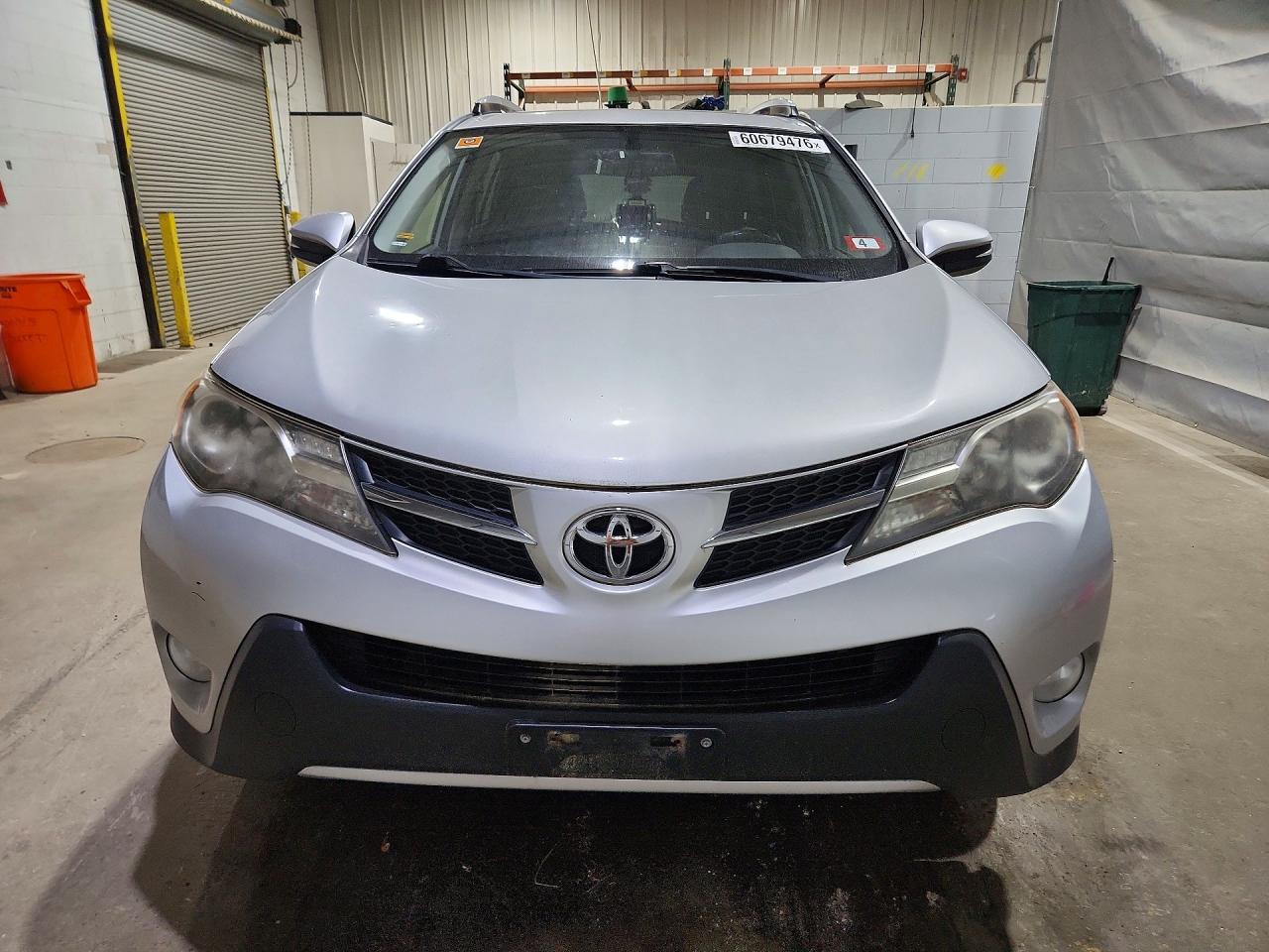 2014 Toyota Rav4 Limited Silver vin: JTMDFREV8ED069012