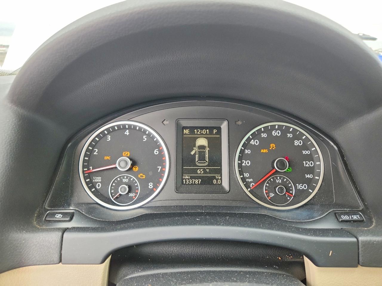 2011 Volkswagen Tiguan S Silver vin: WVGBV7AX6BW531617