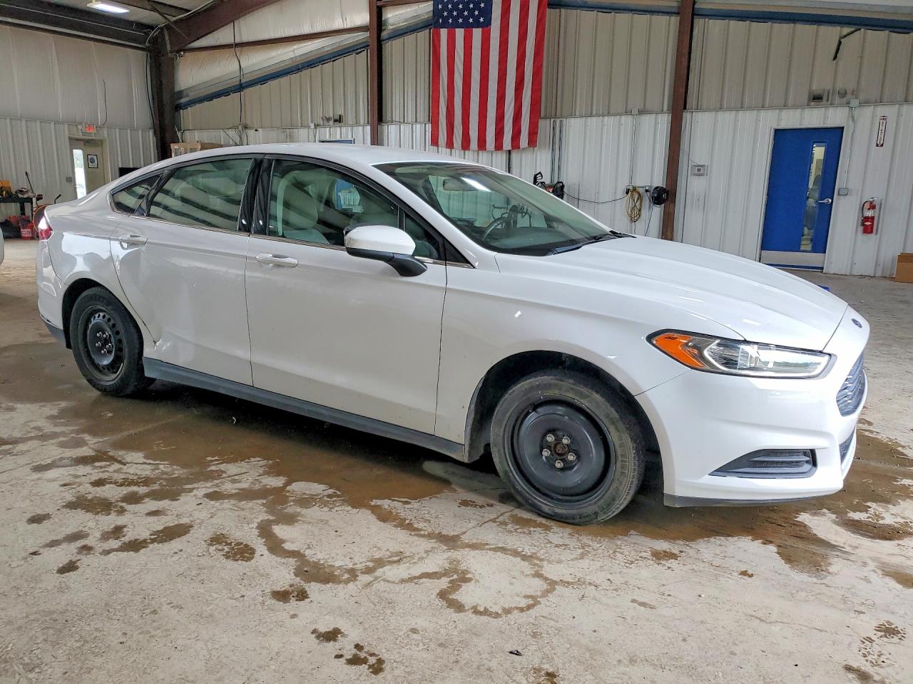 2014 Ford Fusion S White vin: 3FA6P0G78ER307891