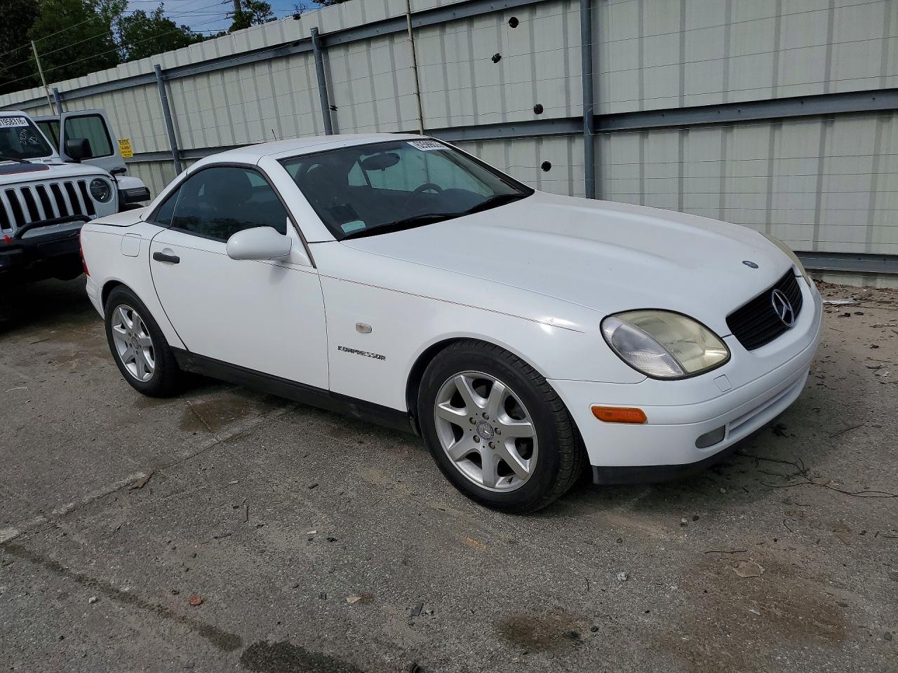 1998 Mercedes-benz Slk 230 Kompressor Белый vin: WDBKK47F1WF056814