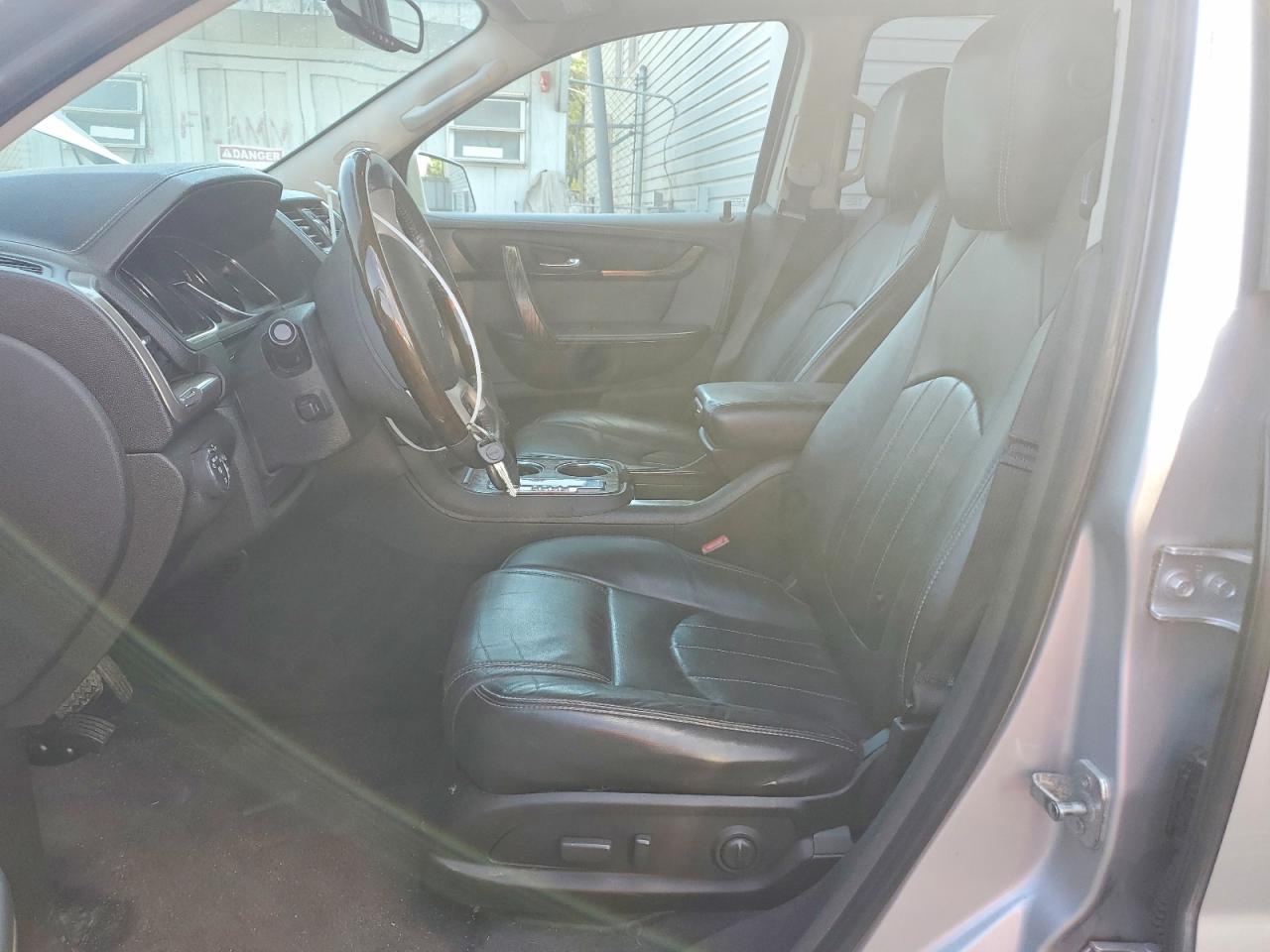 2013 Gmc Acadia Denali Silver vin: 1GKKVTKD2DJ117322