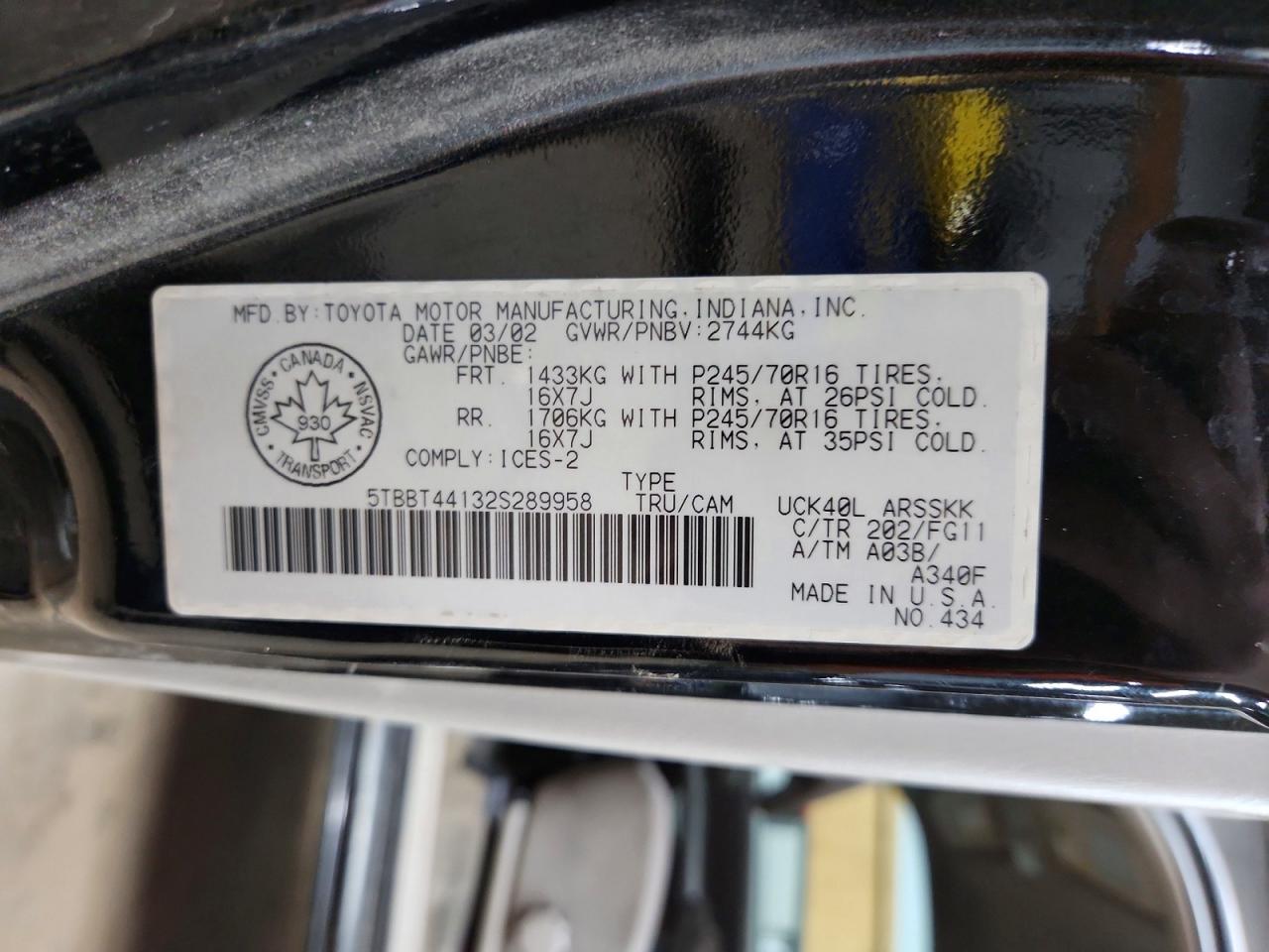 2002 Toyota Tundra Sr5 V8 Black vin: 5TBBT44132S289958