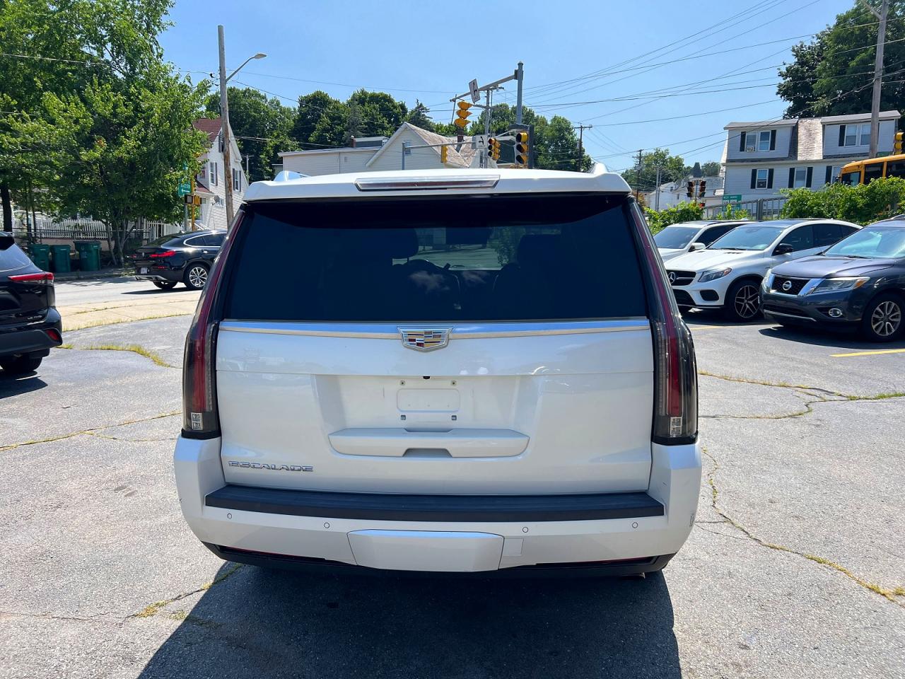 2015 Cadillac Escalade Premium White vin: 1GYS4NKJ2FR678120