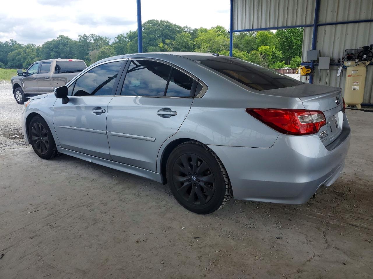 2015 Subaru Legacy 2.5i Premium Gray vin: 4S3BNBH67F3067541