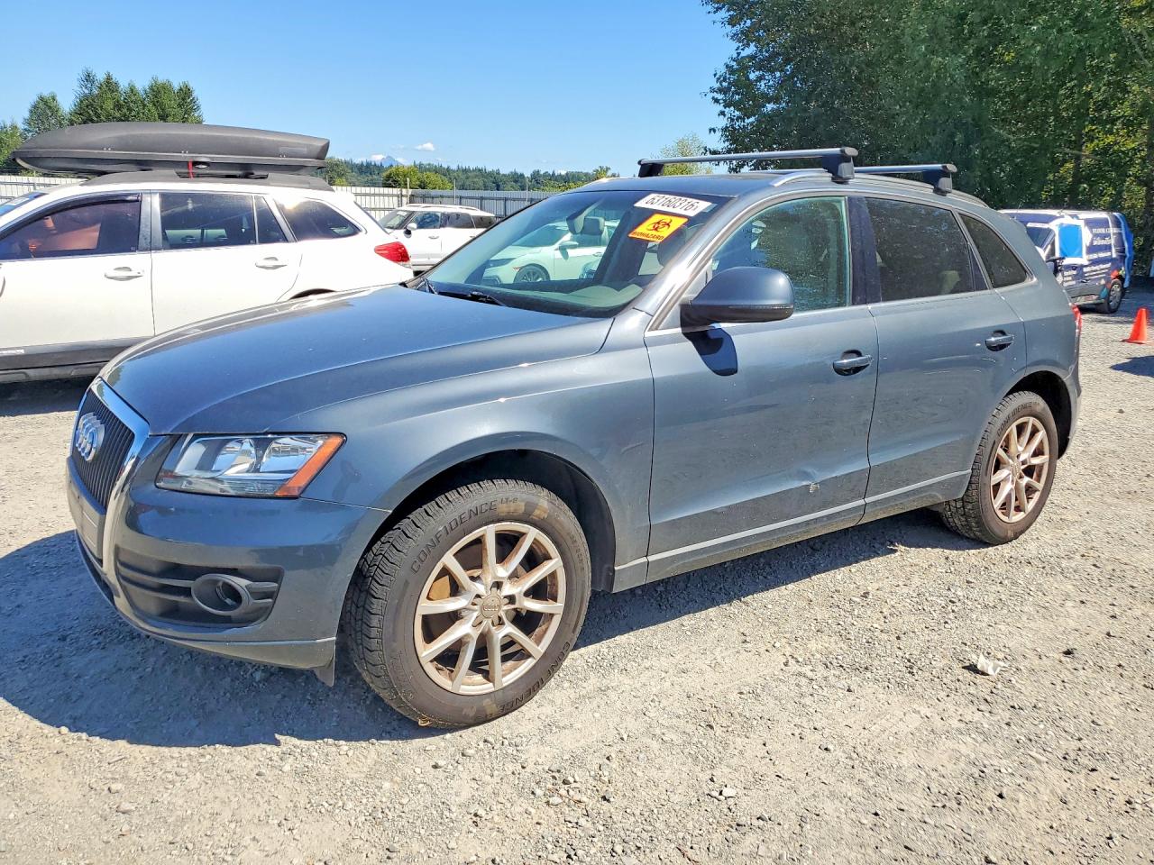 2011 Audi Q5 Premium Blue vin: WA1CFAFP7BA014443