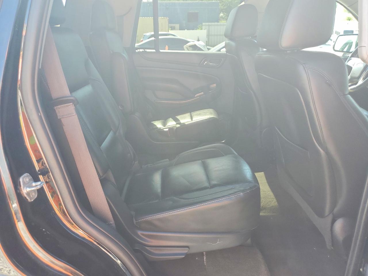 2015 Chevrolet Tahoe K1500 Lt Черный vin: 1GNSKBKC5FR195174