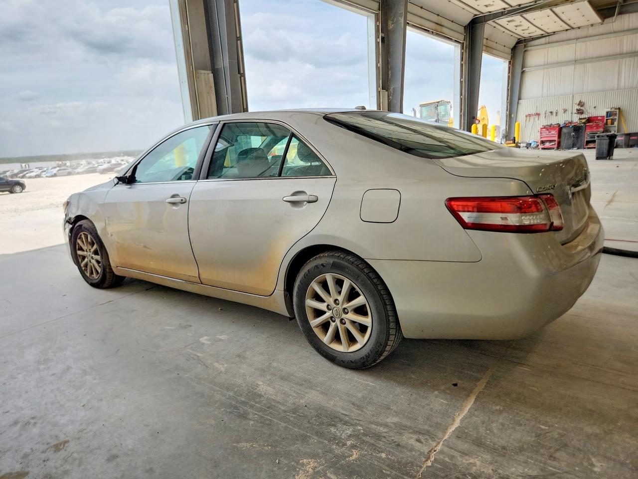2010 Toyota Camry Base Silver vin: 4T4BF3EK0AR079362
