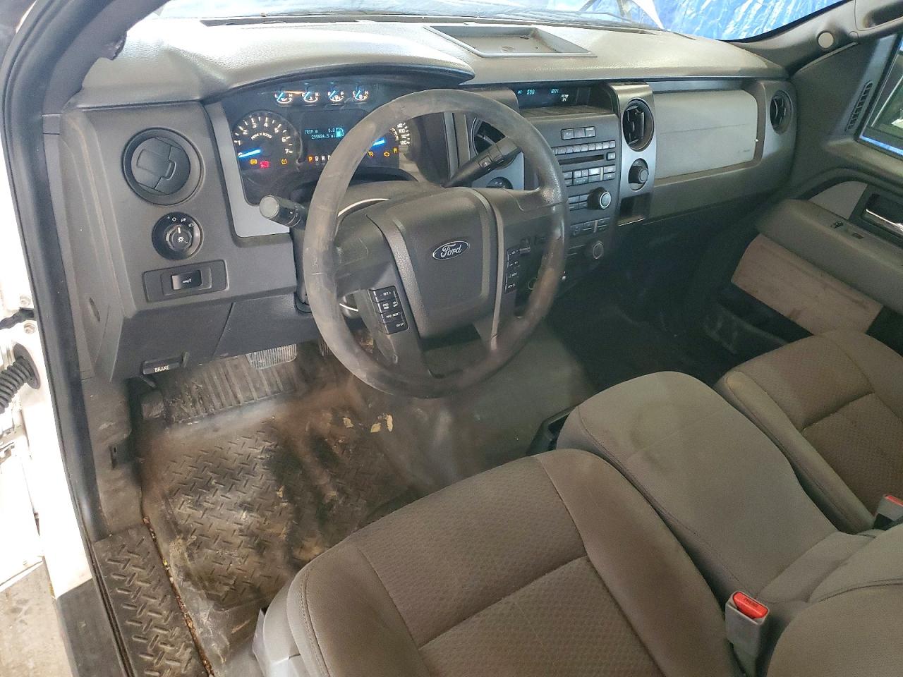 2014 Ford F150 Super Cab White vin: 1FTFX1EF1EKE28213
