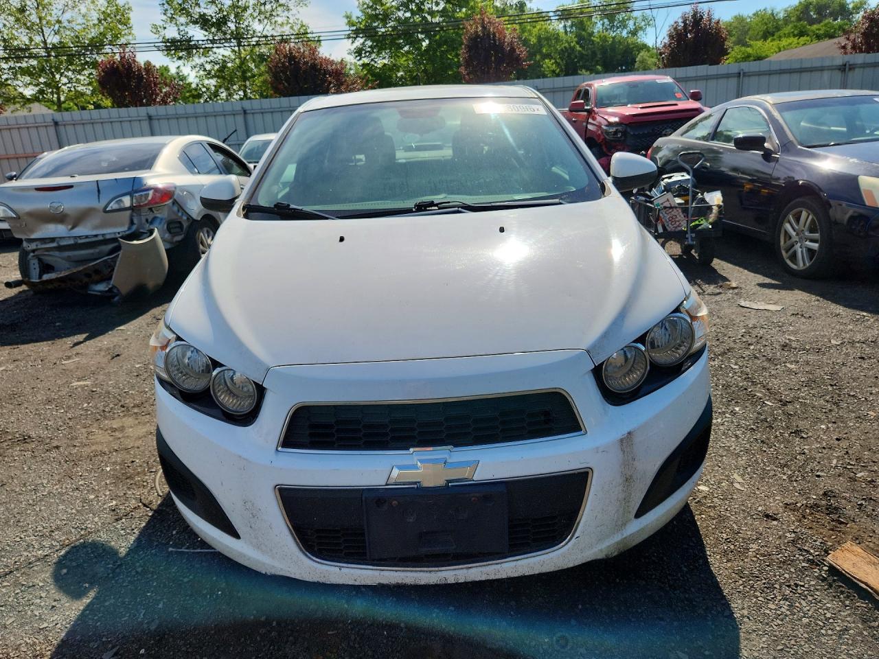 2012 Chevrolet Sonic Lt White vin: 1G1JC5SH7C4105068