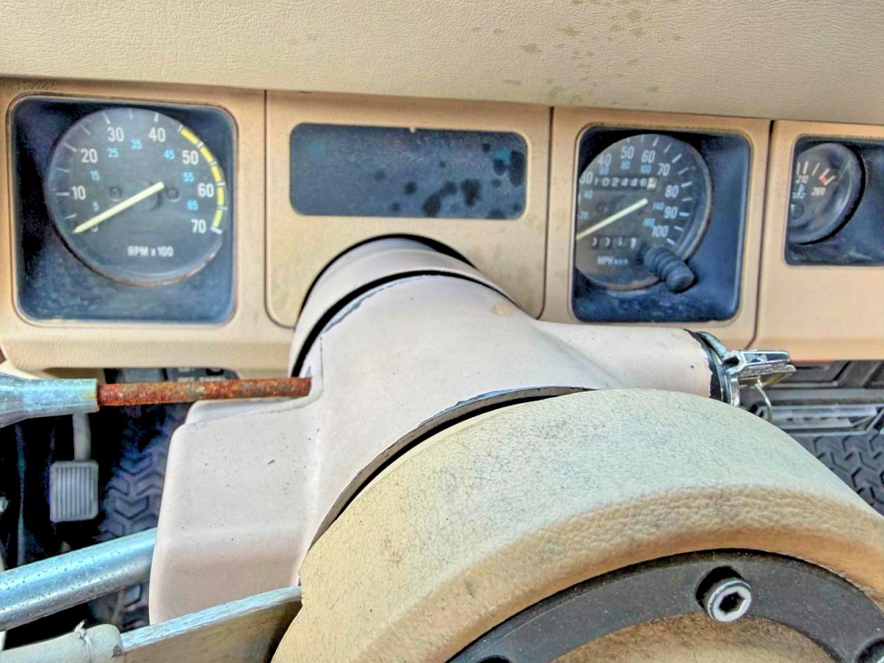 1989 Jeep Wrangler / Yj Sahara Green vin: 2J4FY49T3KJ115751