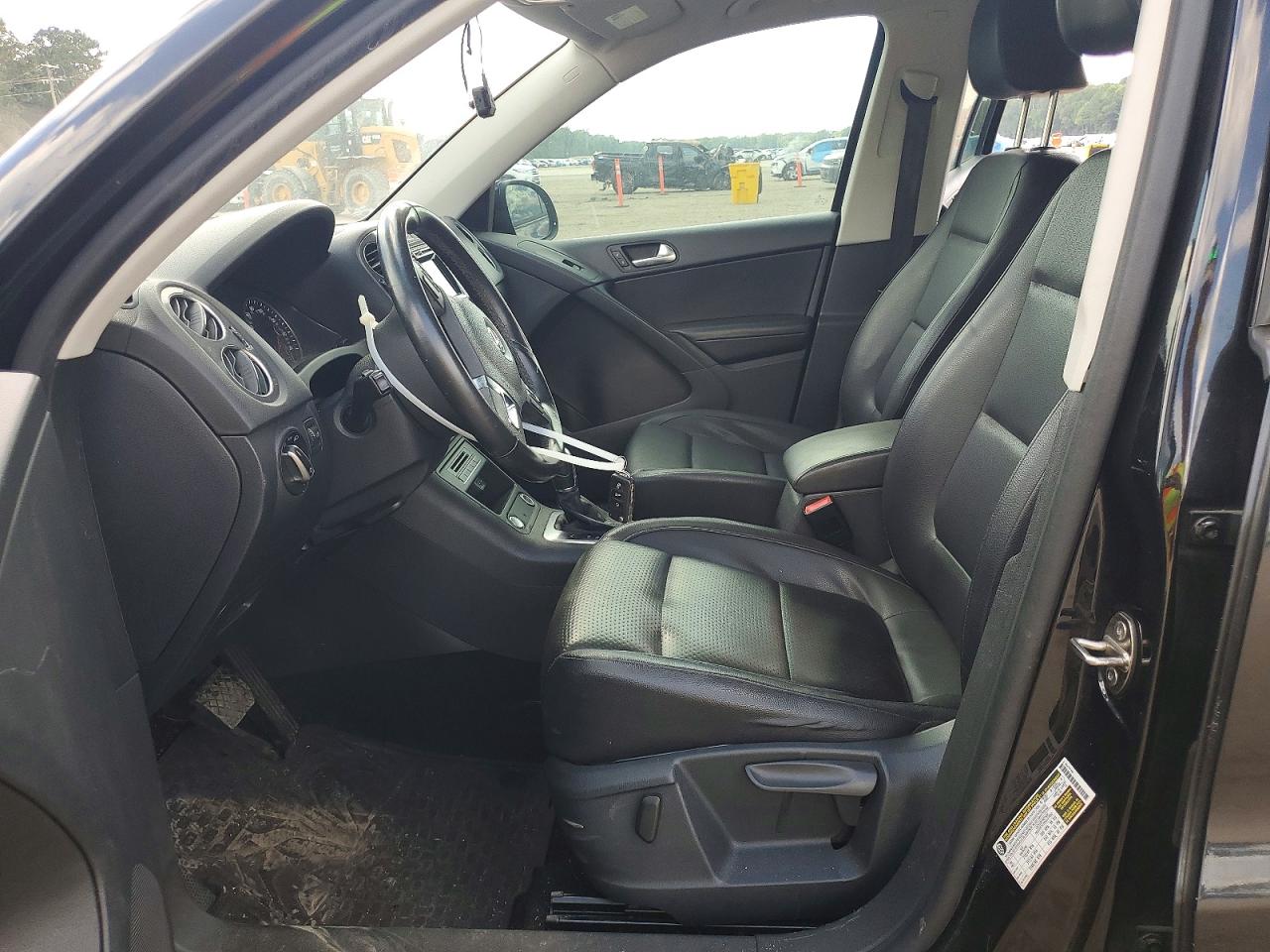 2016 Volkswagen Tiguan S Black vin: WVGAV7AX4GW517525