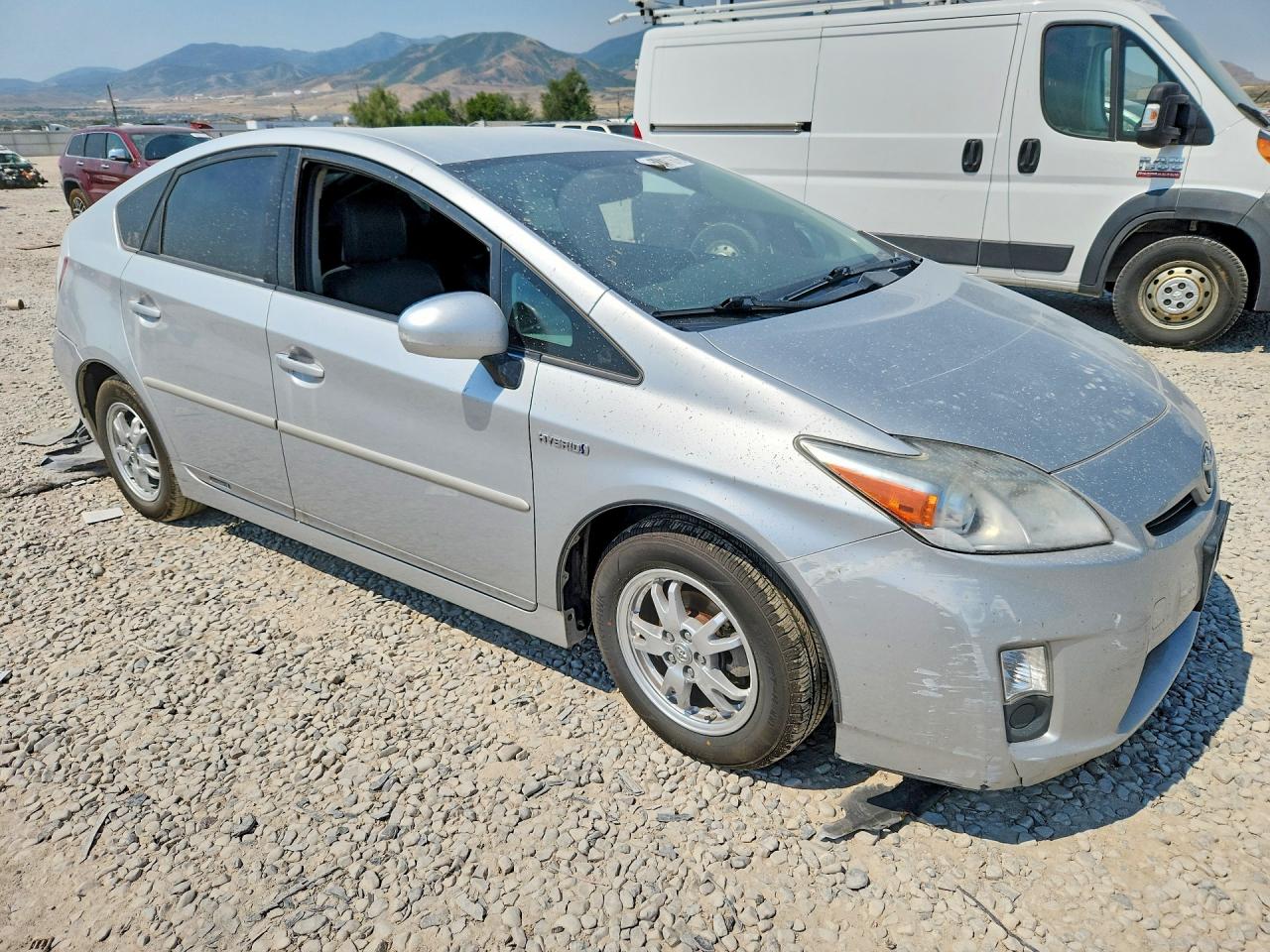 2011 Toyota Prius Four Silver vin: JTDKN3DU1B0288008