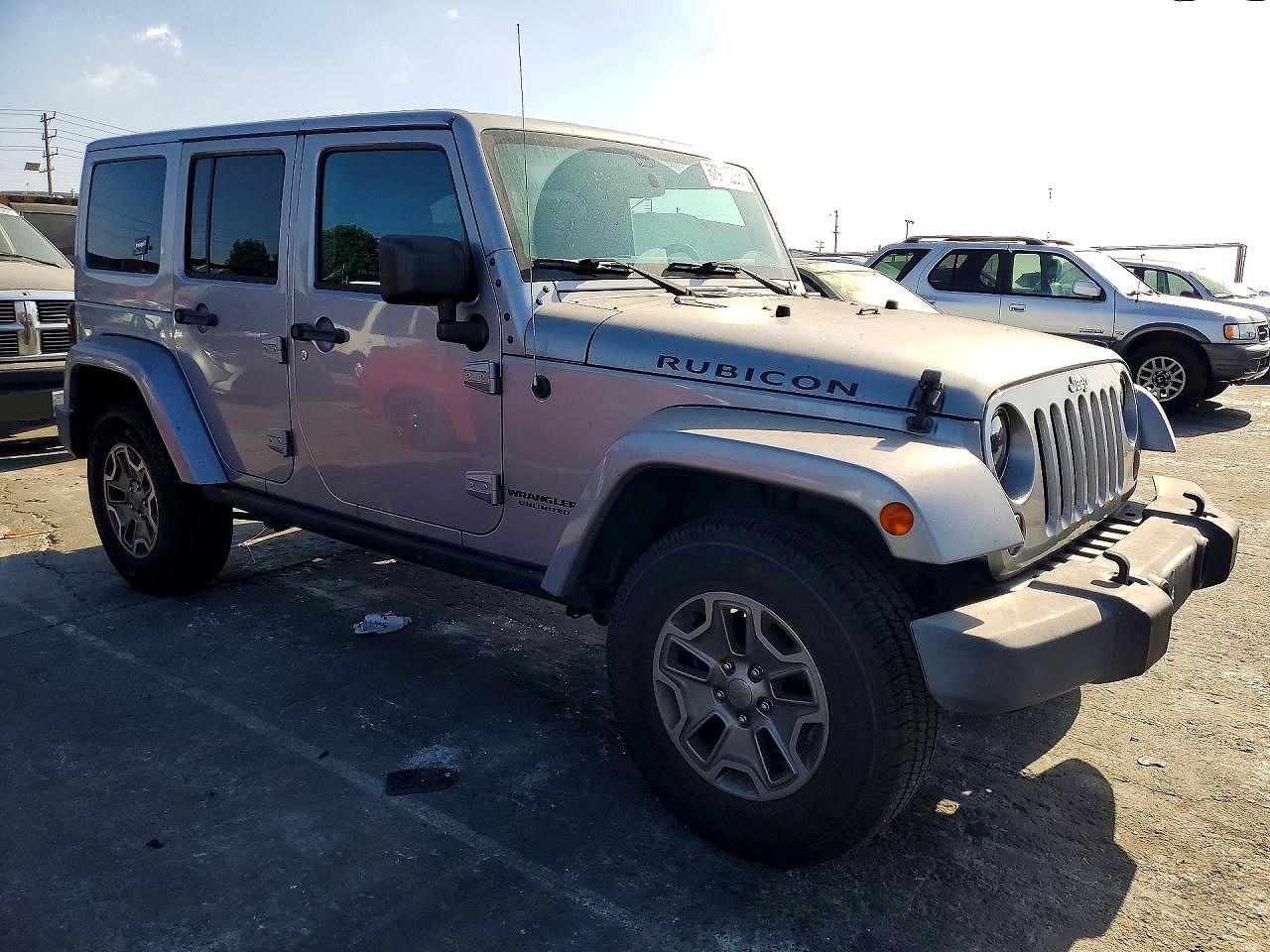 2015 Jeep Wrangler Unlimited Rubicon Silver vin: 1C4BJWFGXFL752423
