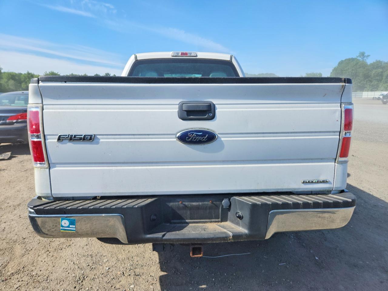 2013 Ford F150 Super Cab White vin: 1FTFX1EFXDFB03471