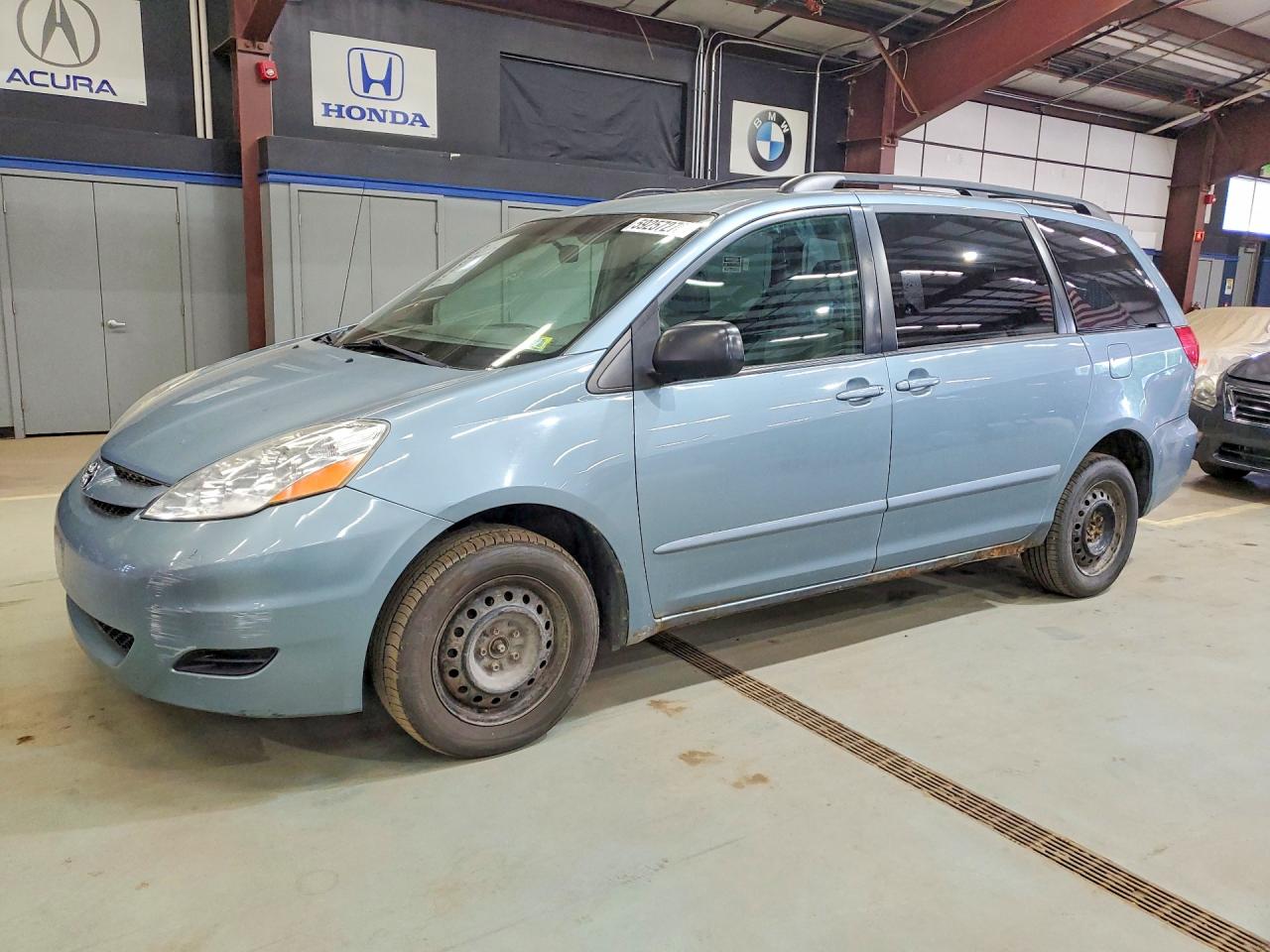 2007 Toyota Sienna Le Blue vin: 5TDBK23C47S002278