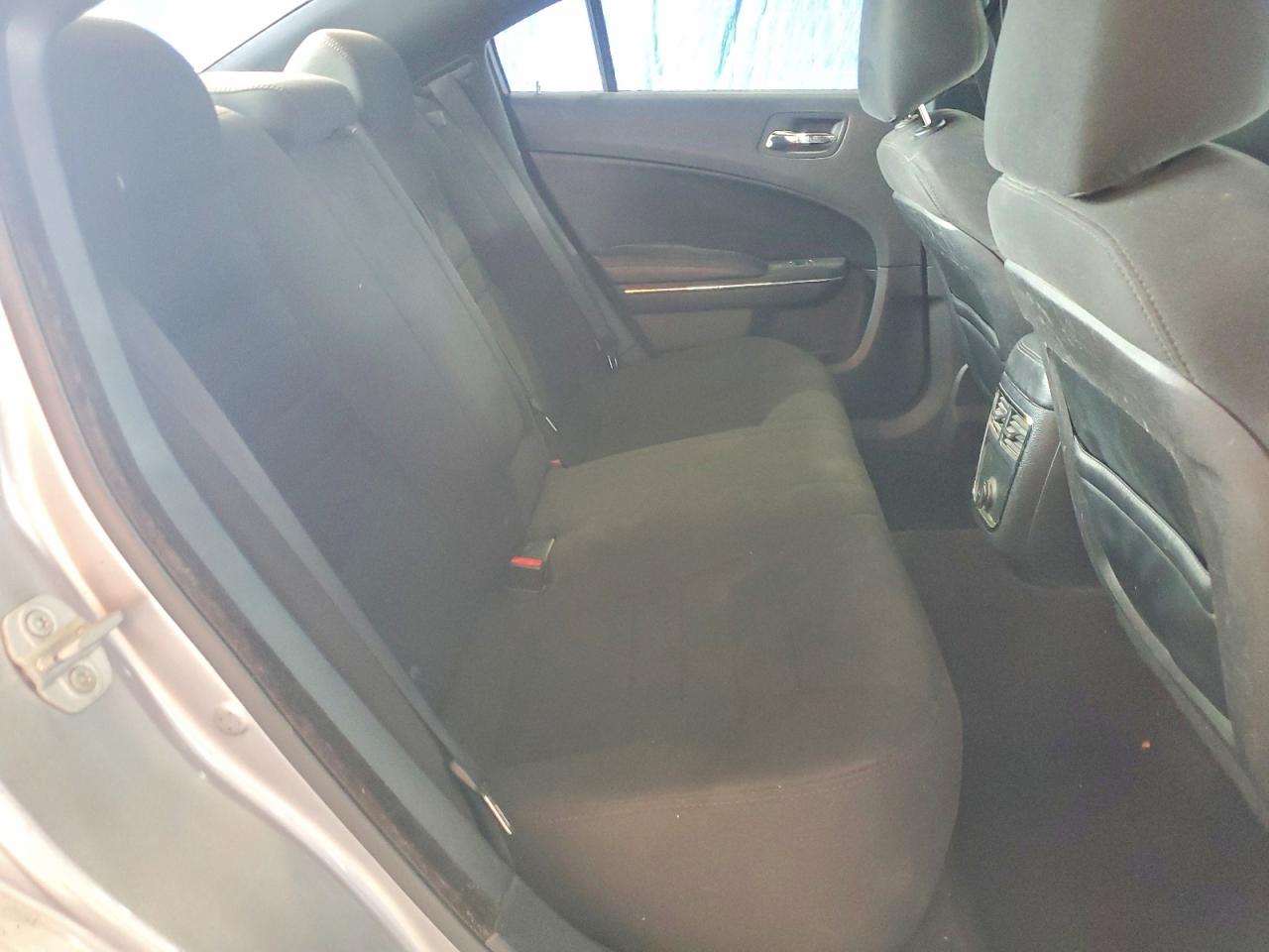 2013 Dodge Charger Se Серебряный vin: 2C3CDXBGXDH690723