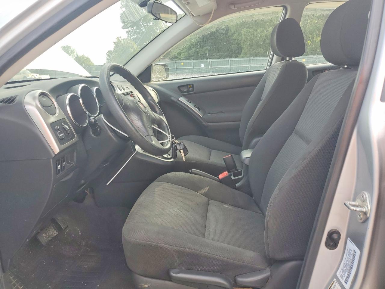 2008 Pontiac Vibe Silver vin: 5Y2SL65838Z404435